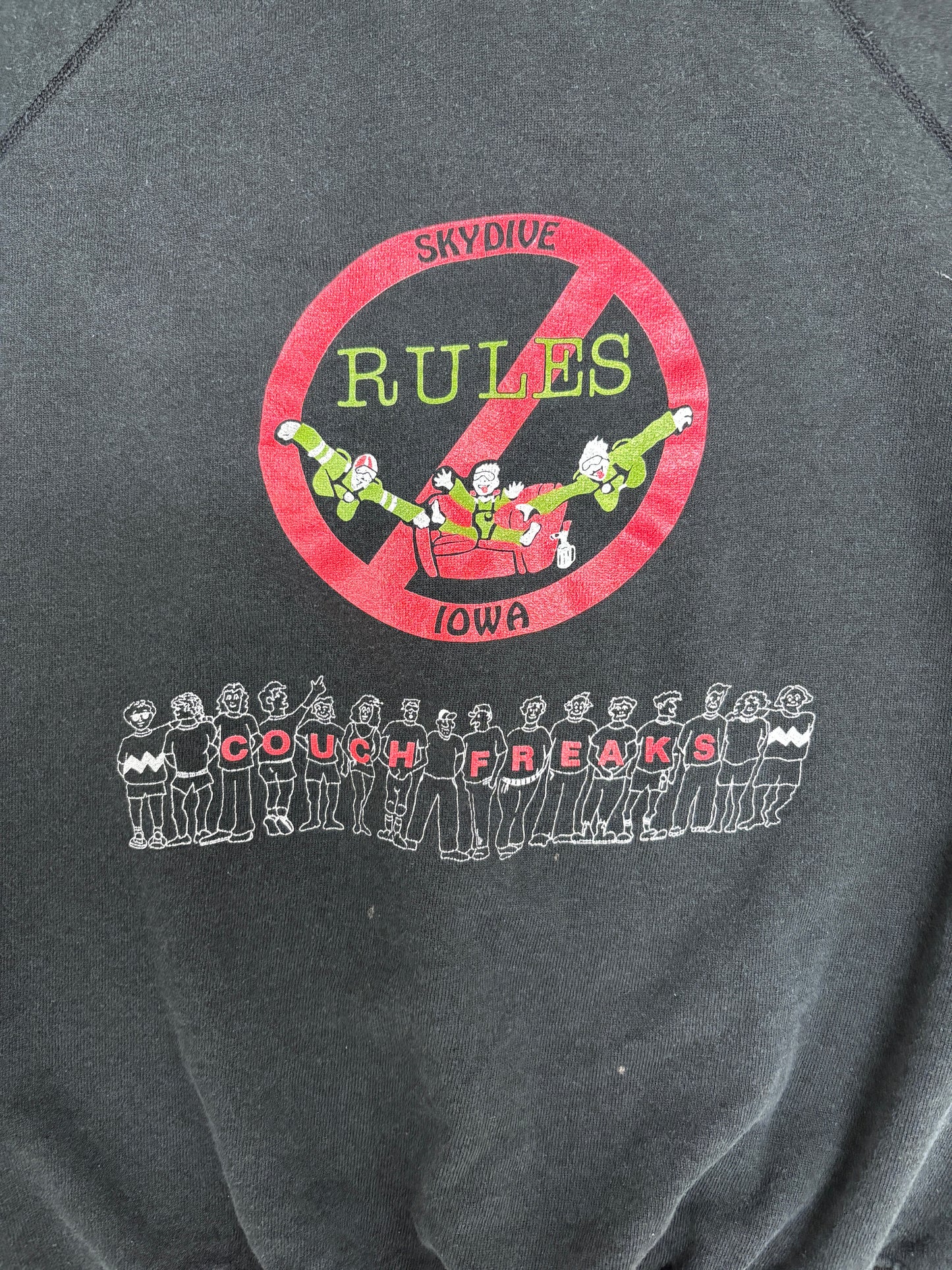 The Des Moines Skydivers (The Couch Freaks) Graphic Crewneck | Size X-Large | Vintage 1990s Black Sweater |