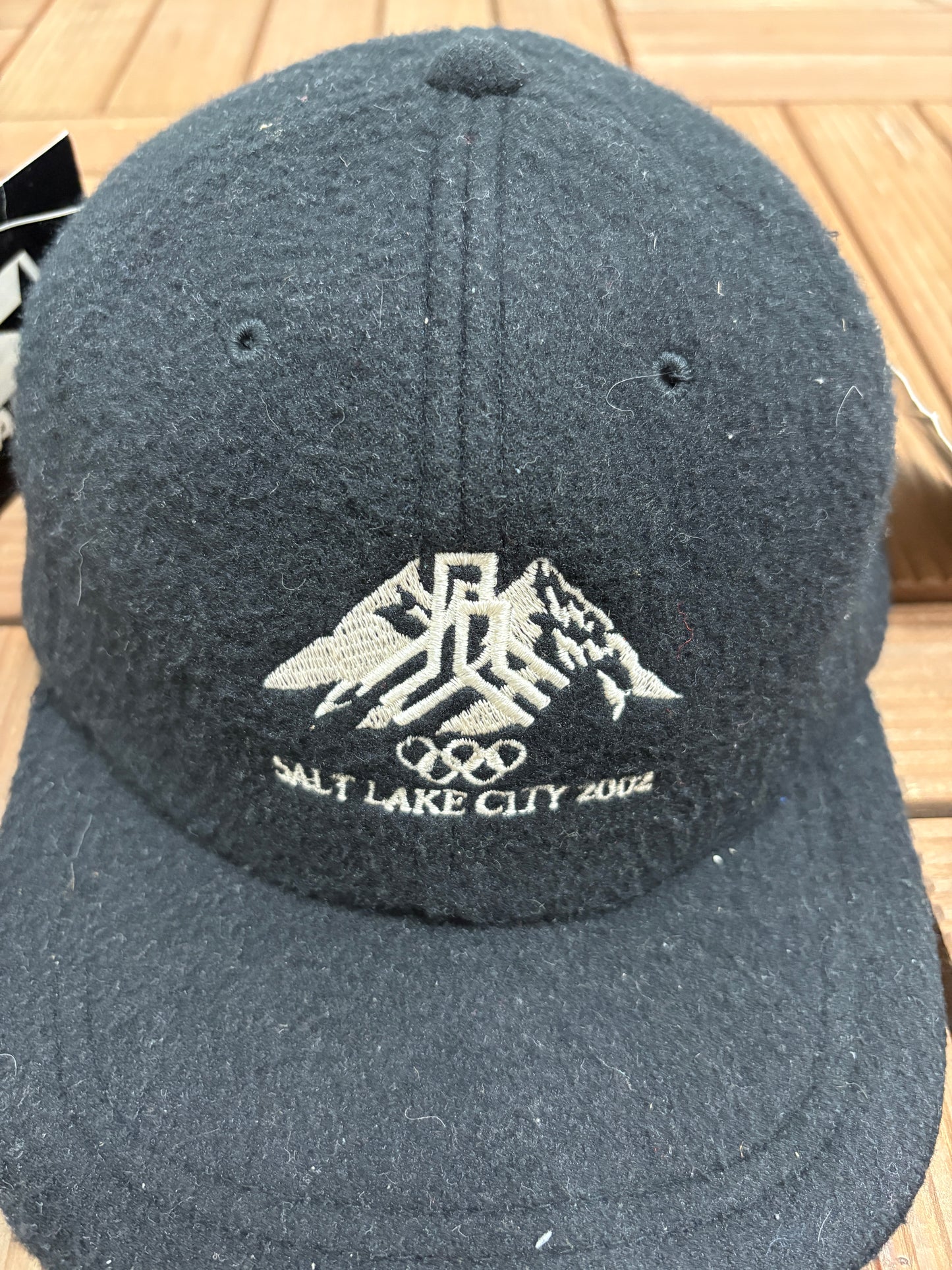 Salt Lake City Olympics 2002 Graphic Hat | Strap Back | Vintage 2000s Starter Black Cap |