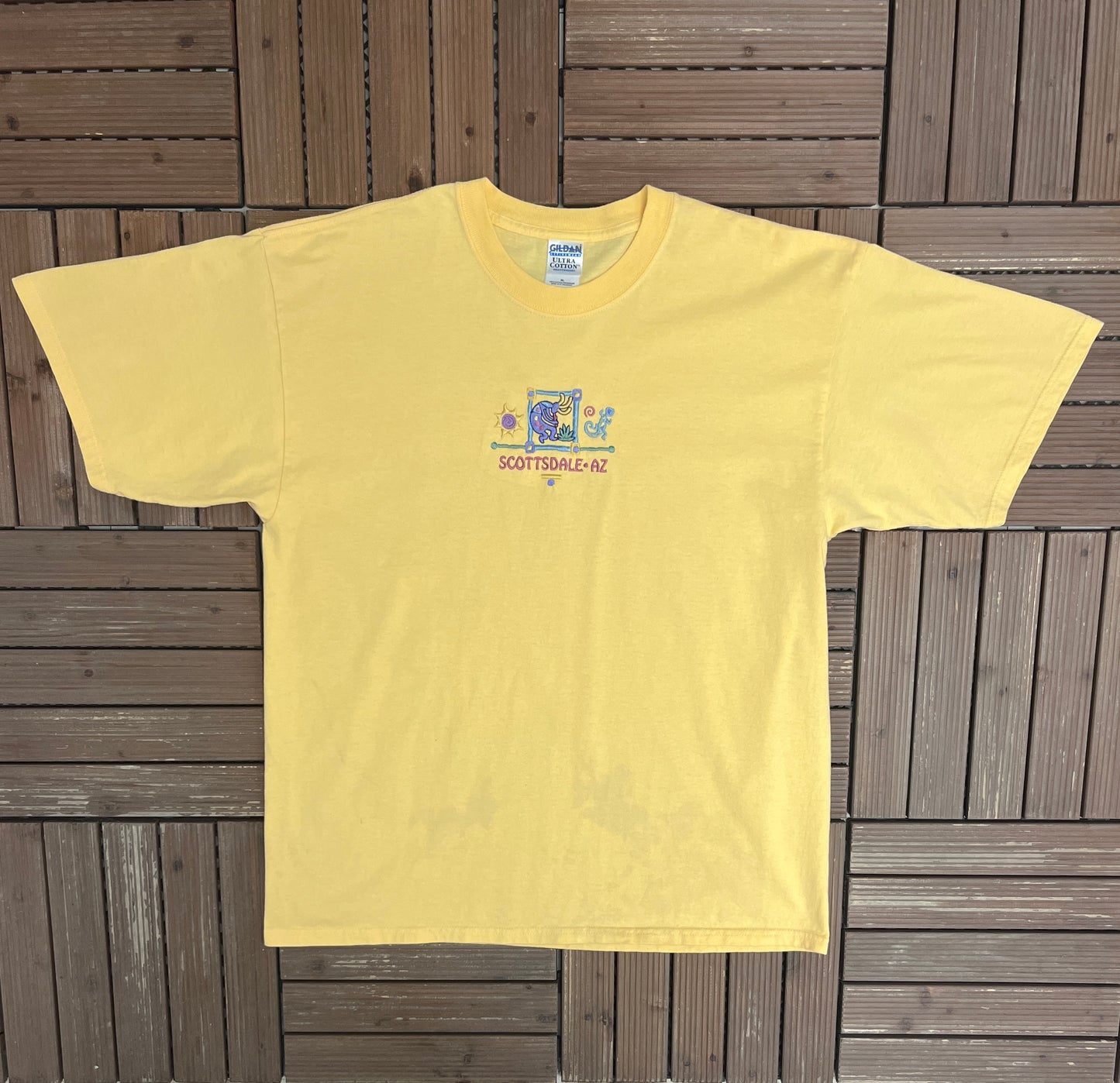 Scottsdale, Arizona Embroidered Graphic Tee | Size X-Large | Vintage 2000s Tourist Yellow T-Shirt |