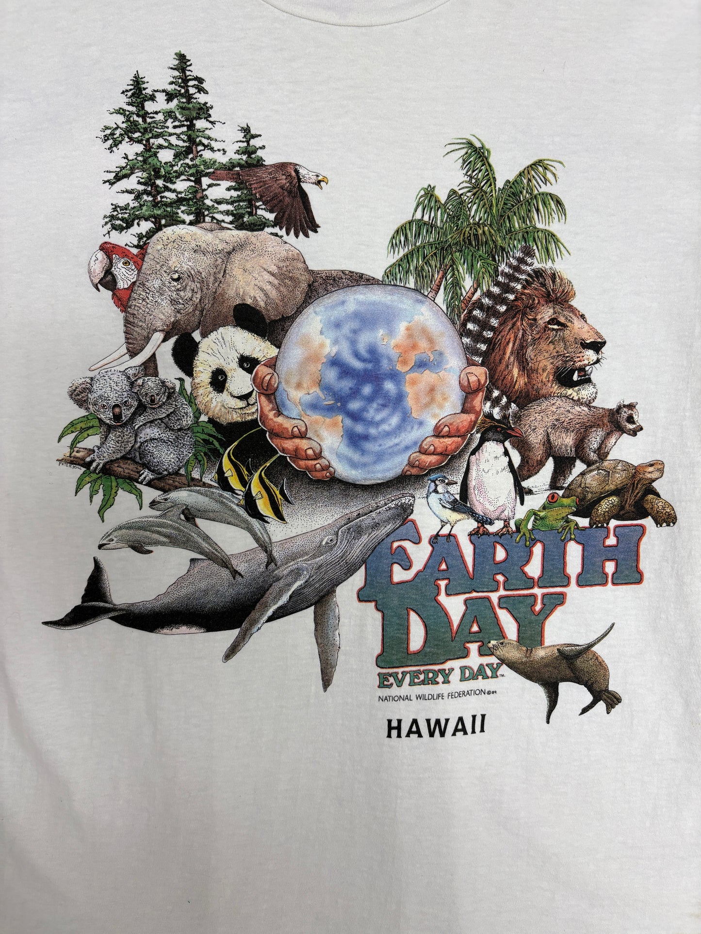 Earth Day Every Day Hawaii Graphic Tee | Size X-Large | Vintage 1980s Single Stitch Animal White T-Shirt |