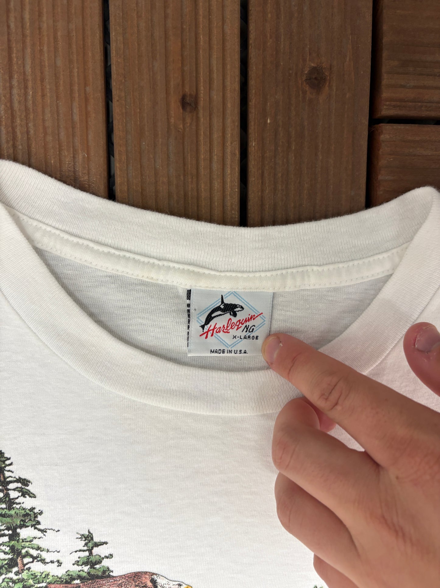 Earth Day Every Day Hawaii Graphic Tee | Size X-Large | Vintage 1980s Single Stitch Animal White T-Shirt |