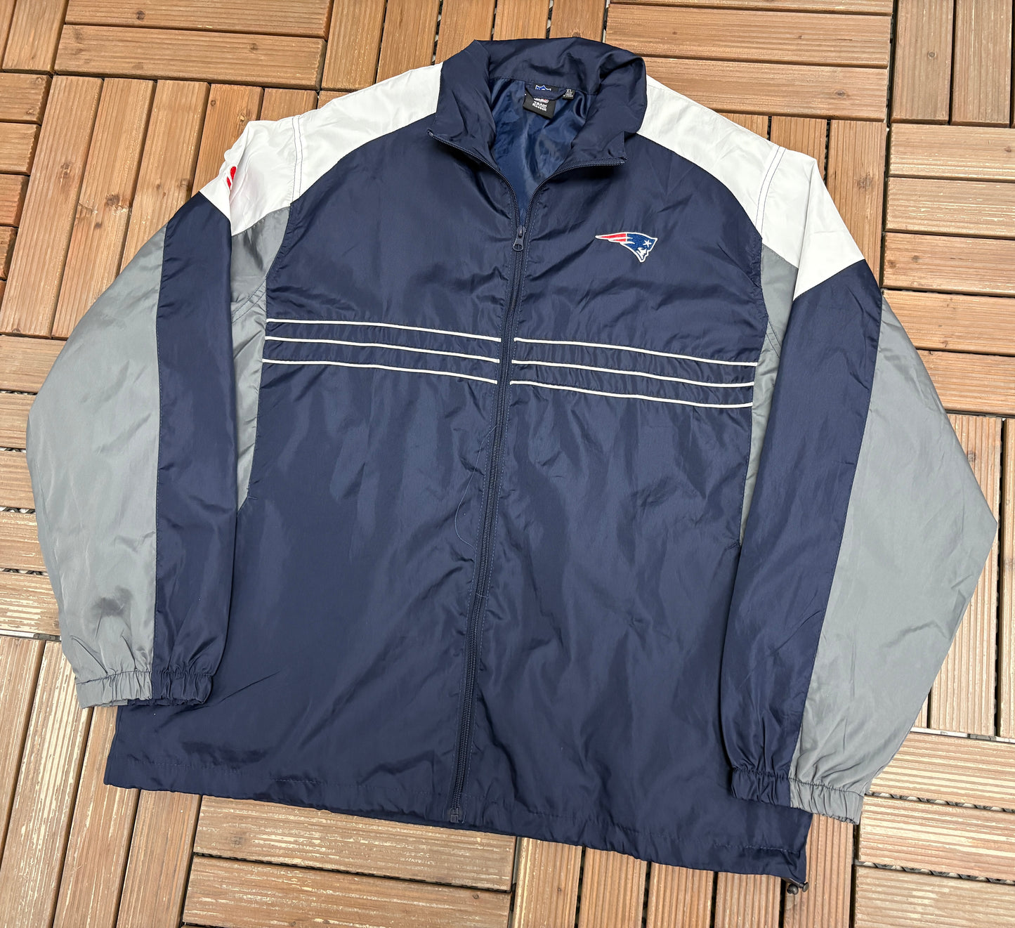 New England Patriots Graphic Windbreaker | Size X-Large | Vintage 2000s NFL Football Blue Windbreaker Jacket |