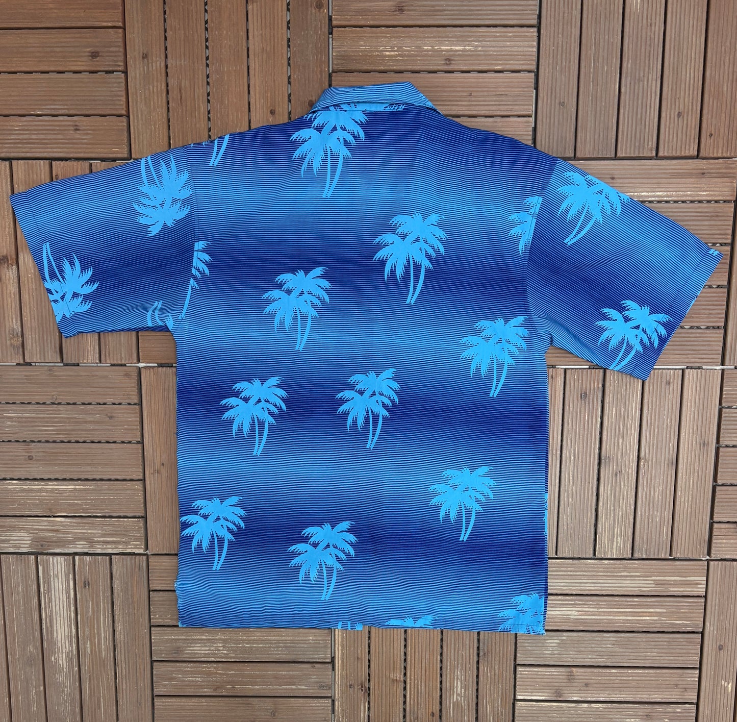 Maui Maui Palm Trees Graphic Hawaiian Shirt | Size Large | Vintage 1990s Scenic Hawaiian Shirt |