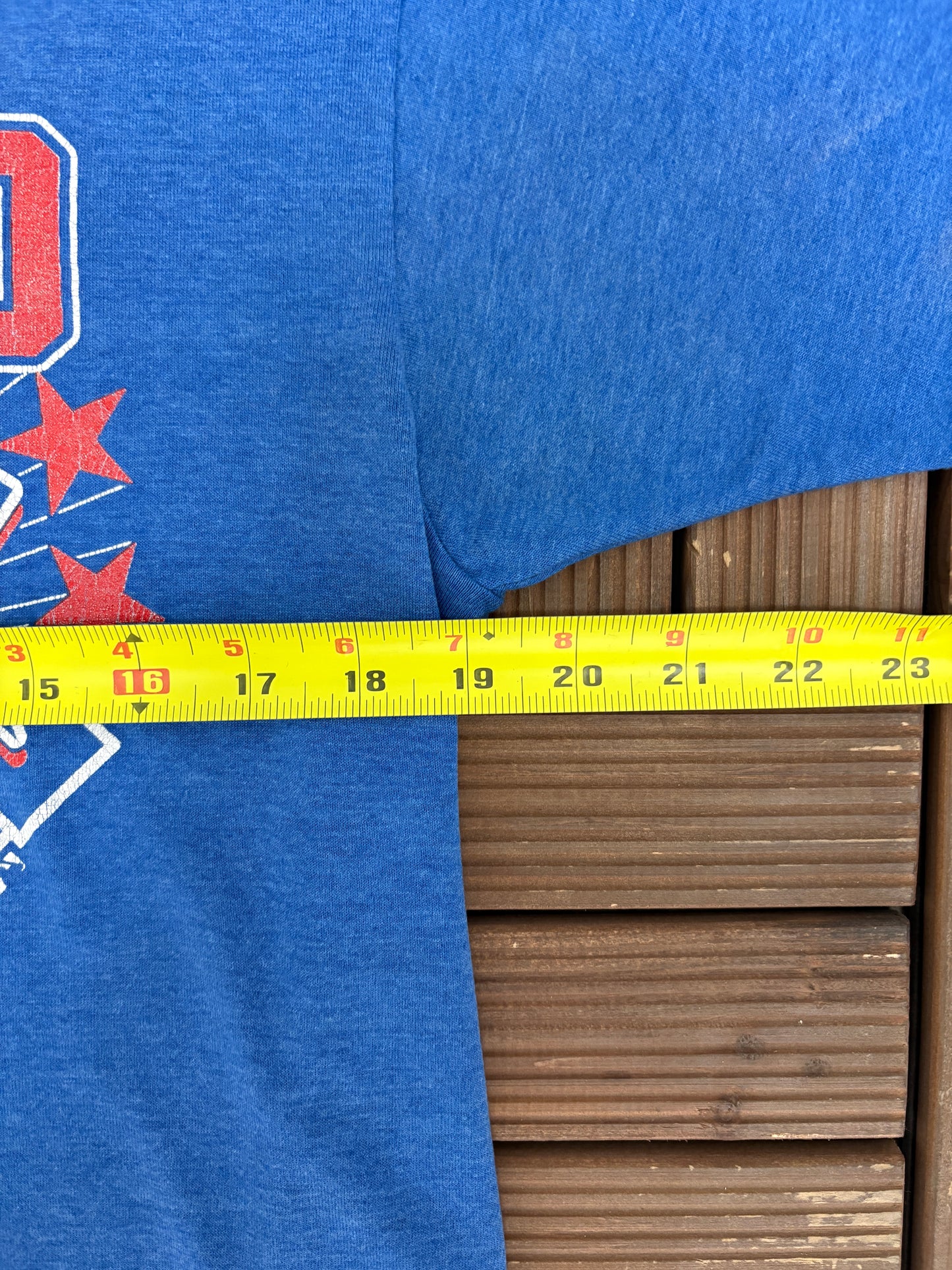 Chicago Cubs Graphic Tee | Size Large | Vintage 1980s MLB Baseball Blue T-Shirt |