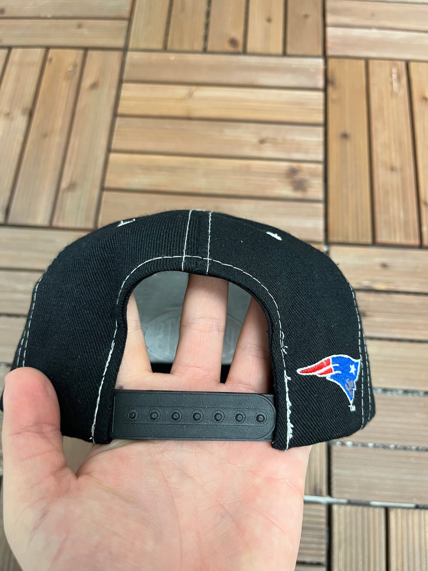 New England Patriots Embroidered Graphic Hat | Snap Back | Vintage 1990s NFL Football Black Hat |