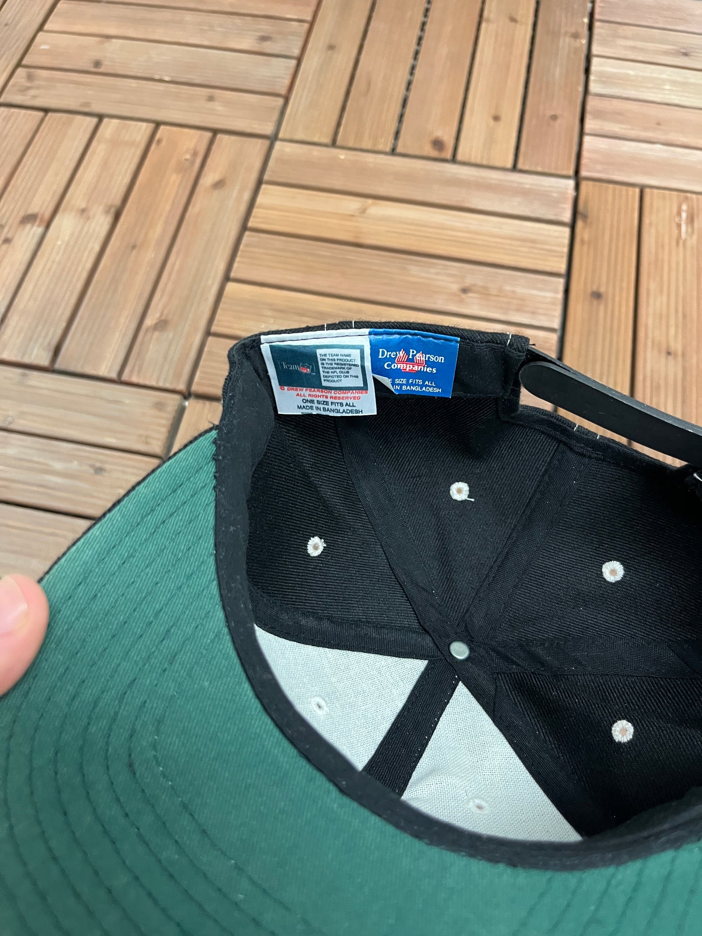 New England Patriots Embroidered Graphic Hat | Snap Back | Vintage 1990s NFL Football Black Hat |