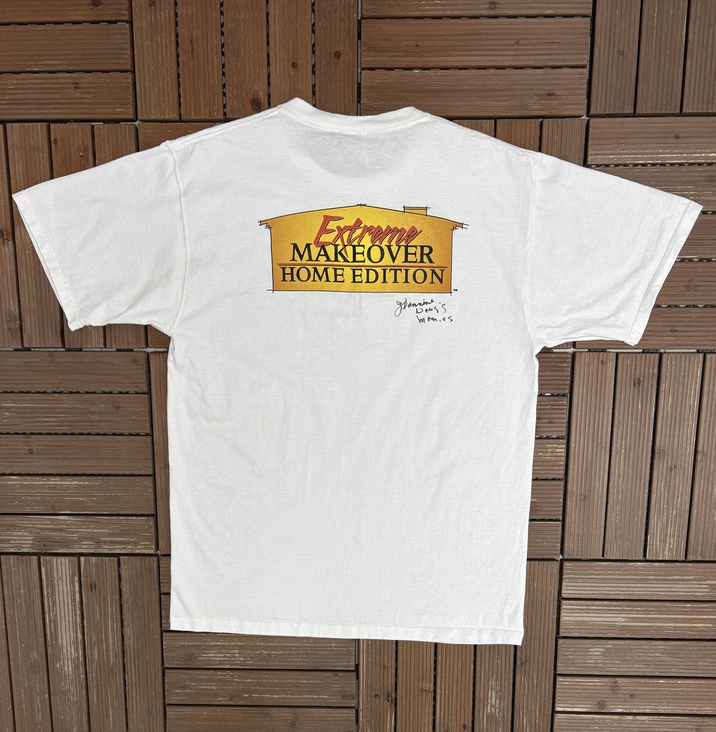Extreme Makeover: Home Edition Graphic Tee | Size Large | Vintage 2000s Television Promotional White T-Shirt |