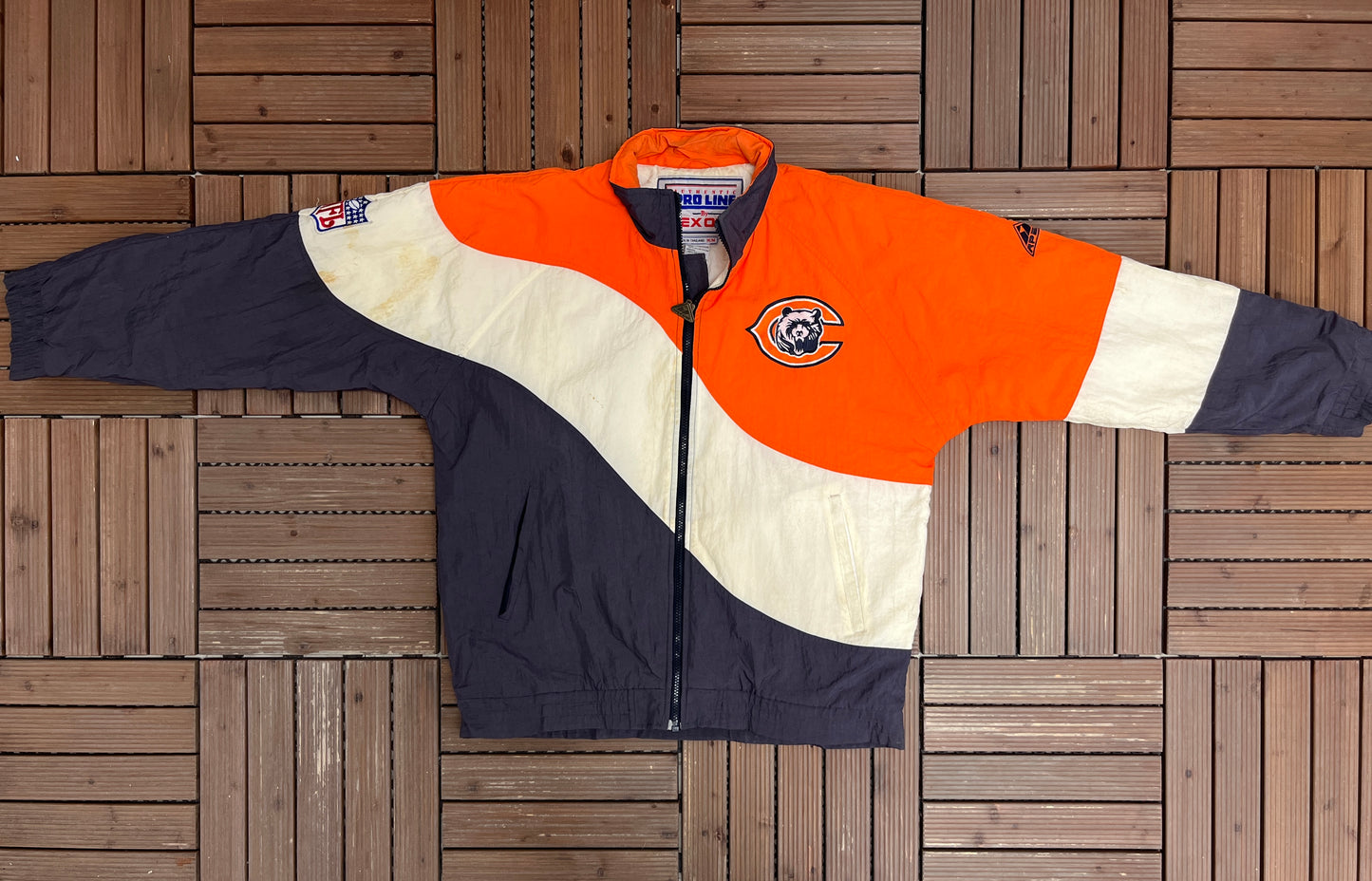 Chicago Bears Puffer Jacket | Size Medium | Vintage 1990s NFL Football Pro Line Apex One Jacket |