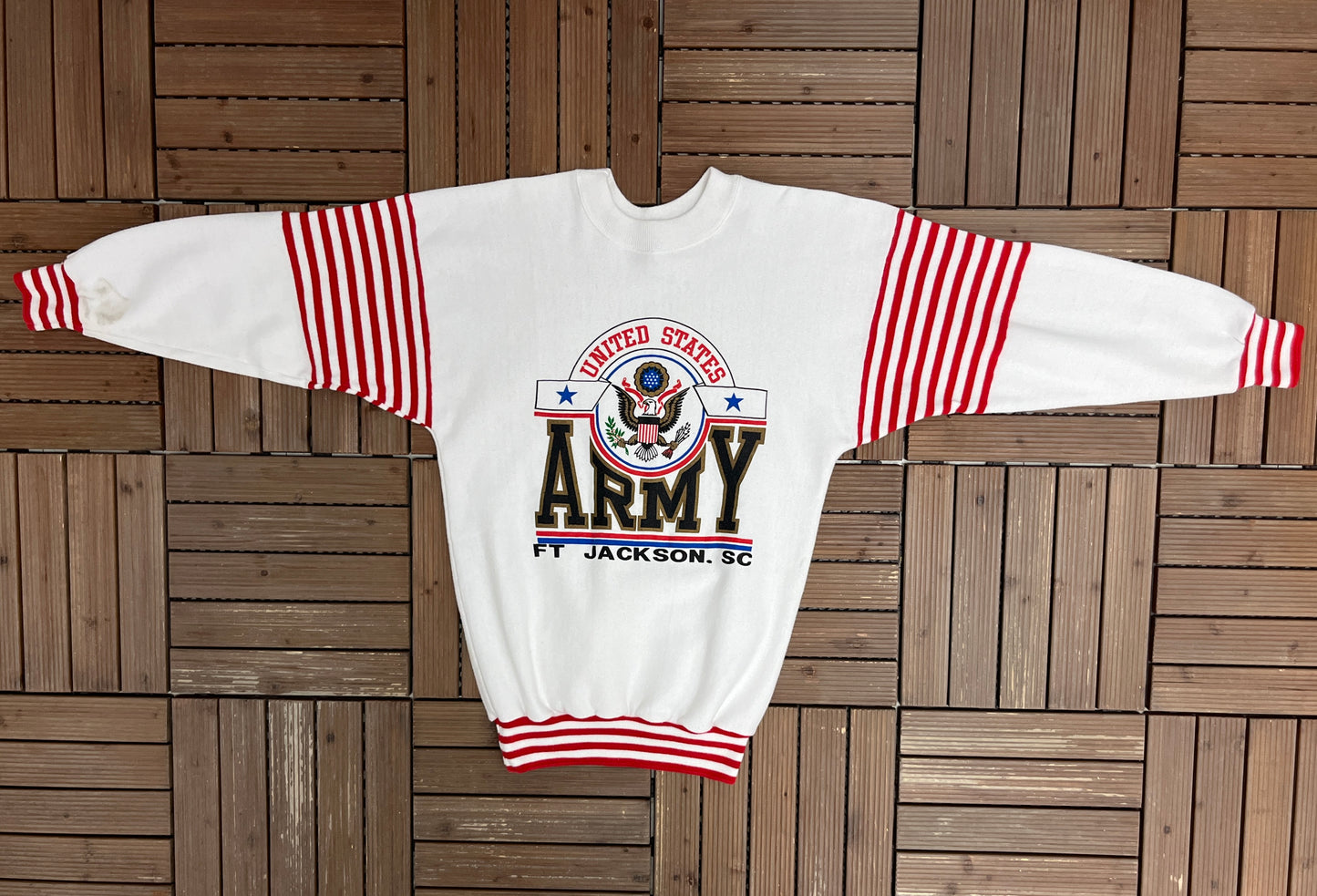 United States Army Graphic Crewneck | Size Medium | Vintage 1990s Made in USA White Sweater |