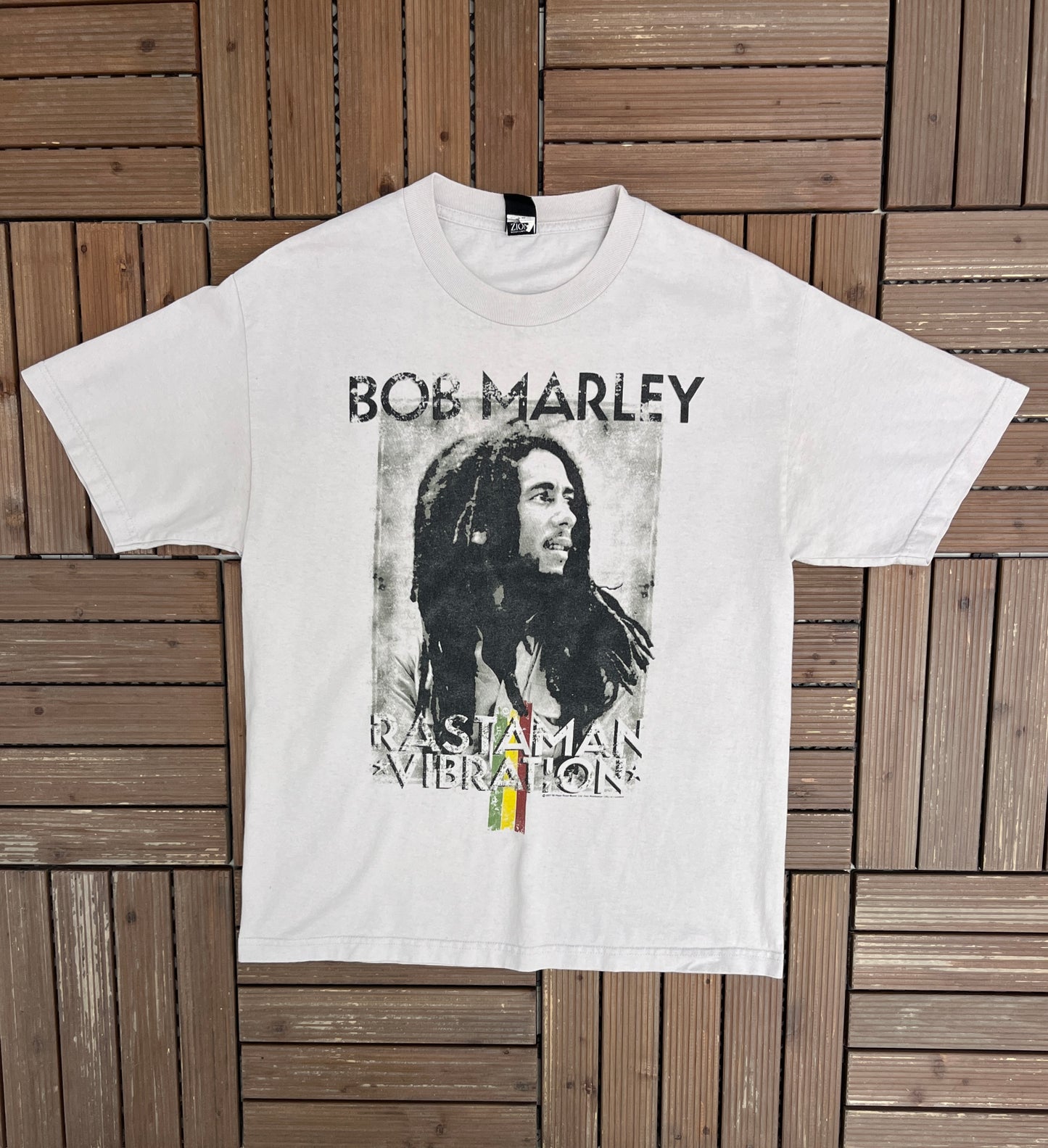 Bob Marley Rastaman Vibration Graphic Tee | Size Large | Vintage 2000s Promotional Reggae Music Beige T-Shirt |