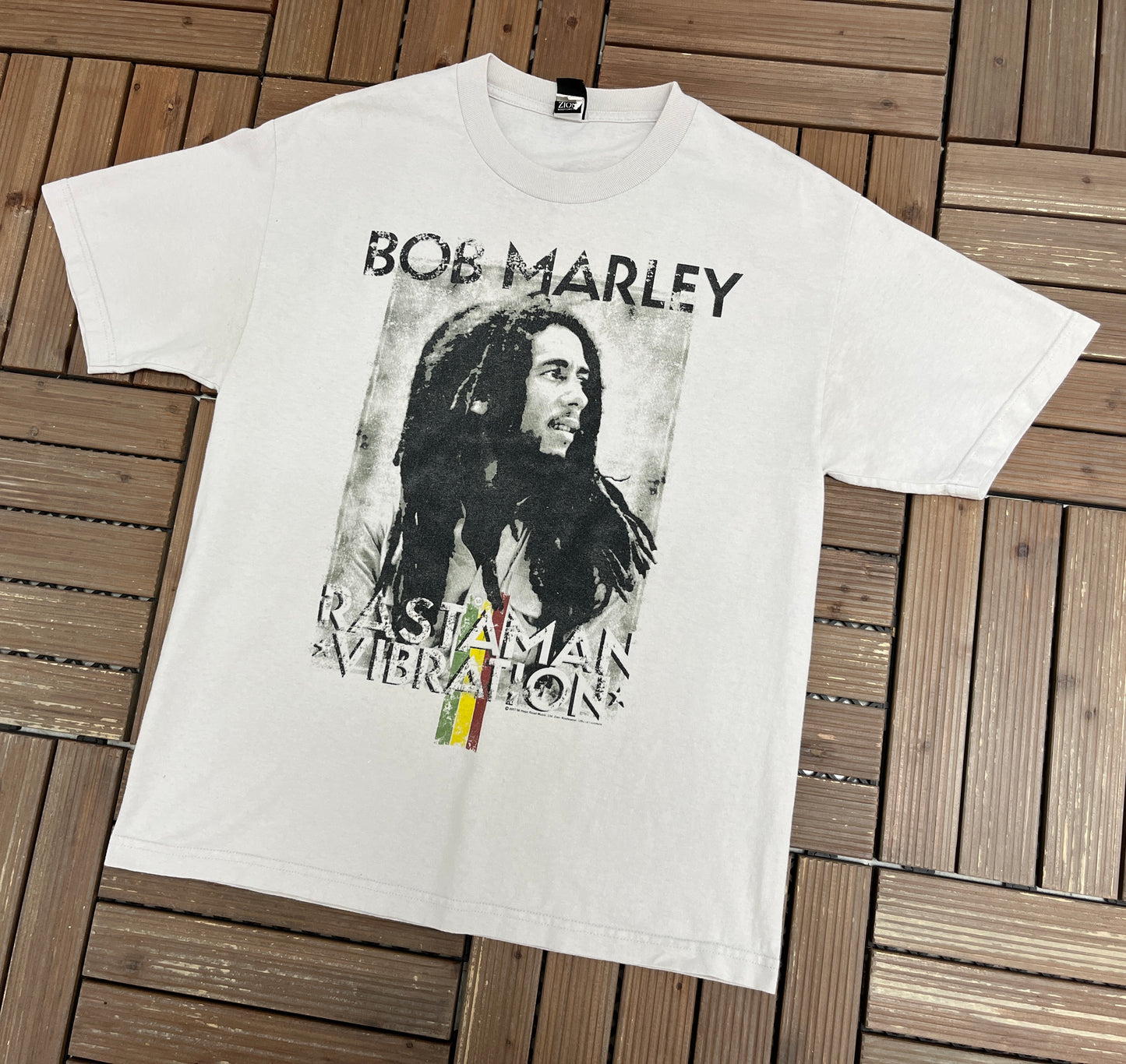 Bob Marley Rastaman Vibration Graphic Tee | Size Large | Vintage 2000s Promotional Reggae Music Beige T-Shirt |