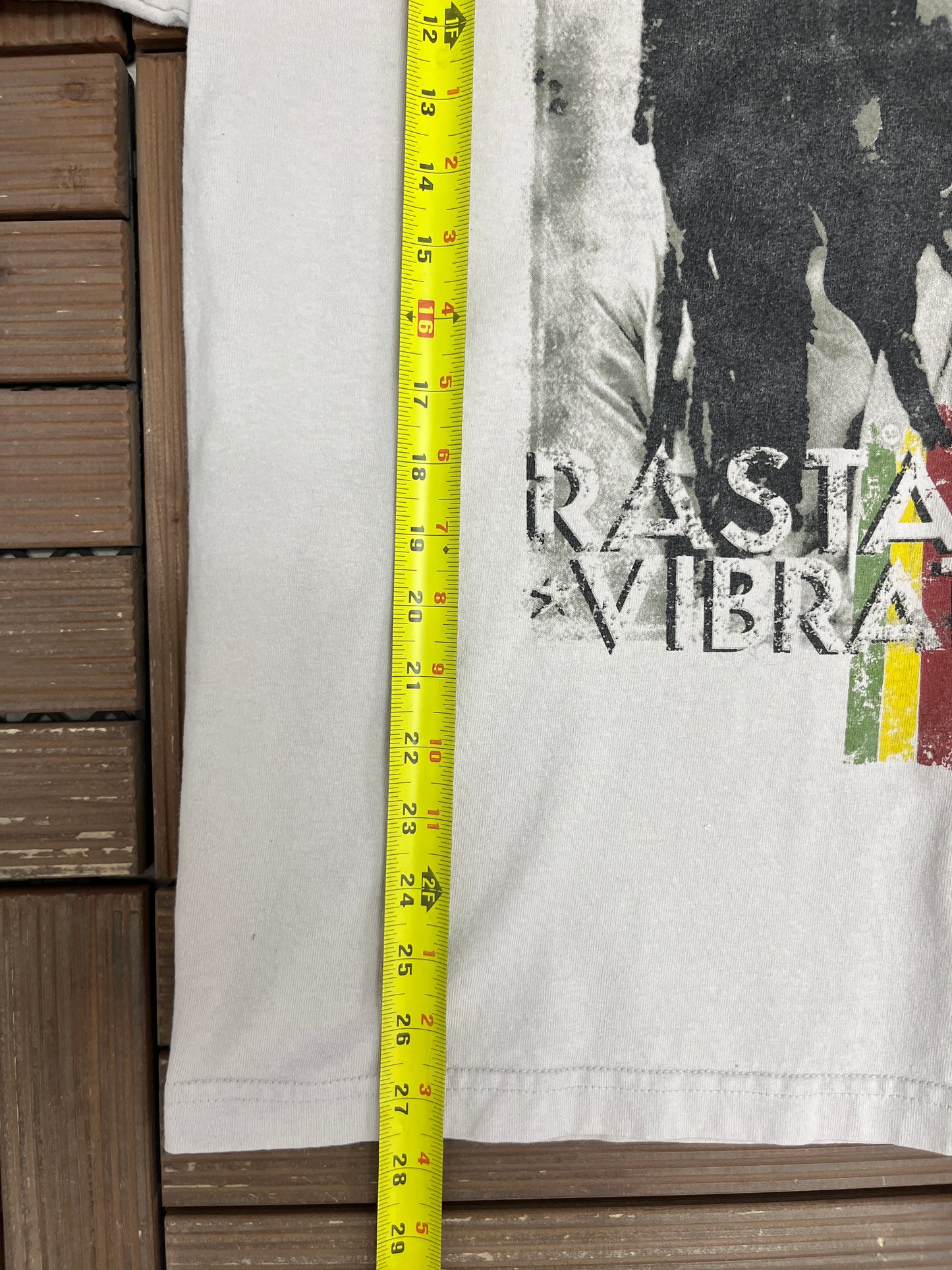Bob Marley Rastaman Vibration Graphic Tee | Size Large | Vintage 2000s Promotional Reggae Music Beige T-Shirt |