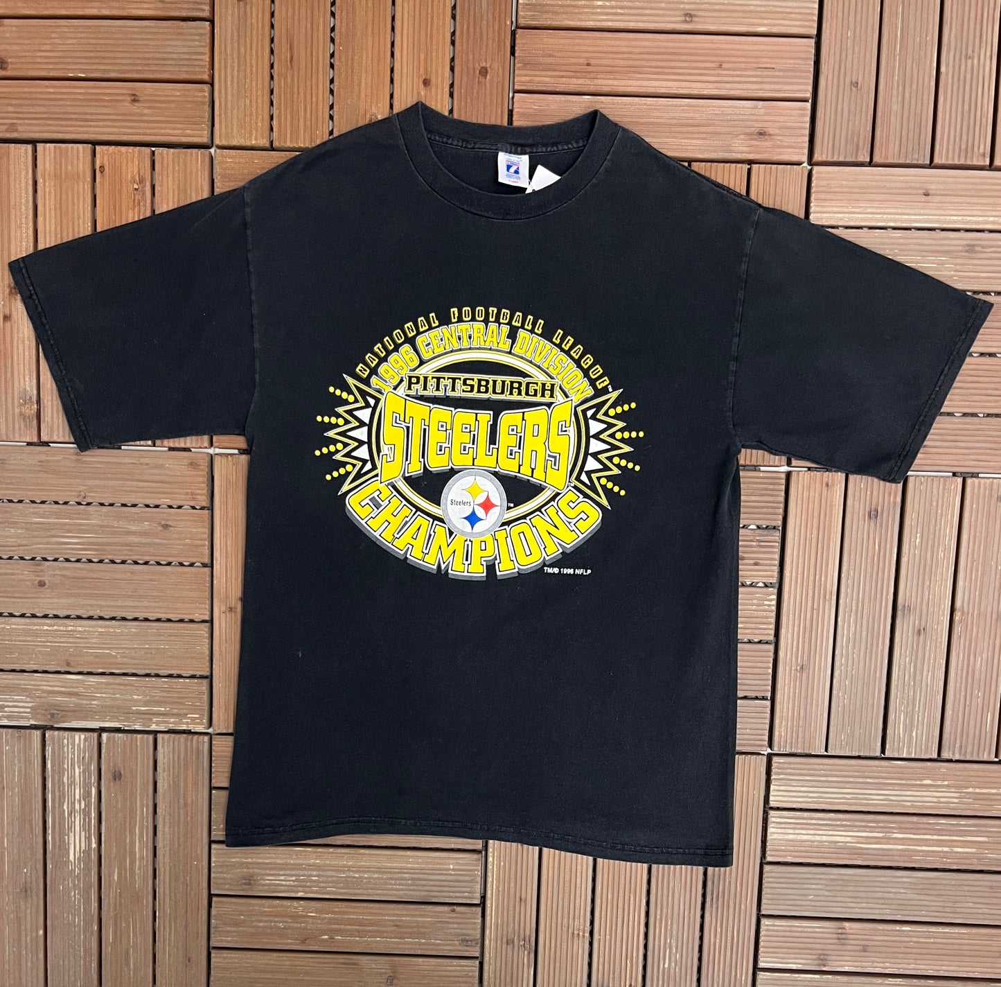 Pittsburgh Steelers Central Division Champions Graphic Tee | Size X-Large | Vintage 1990s NFL Football Black T-Shirt |