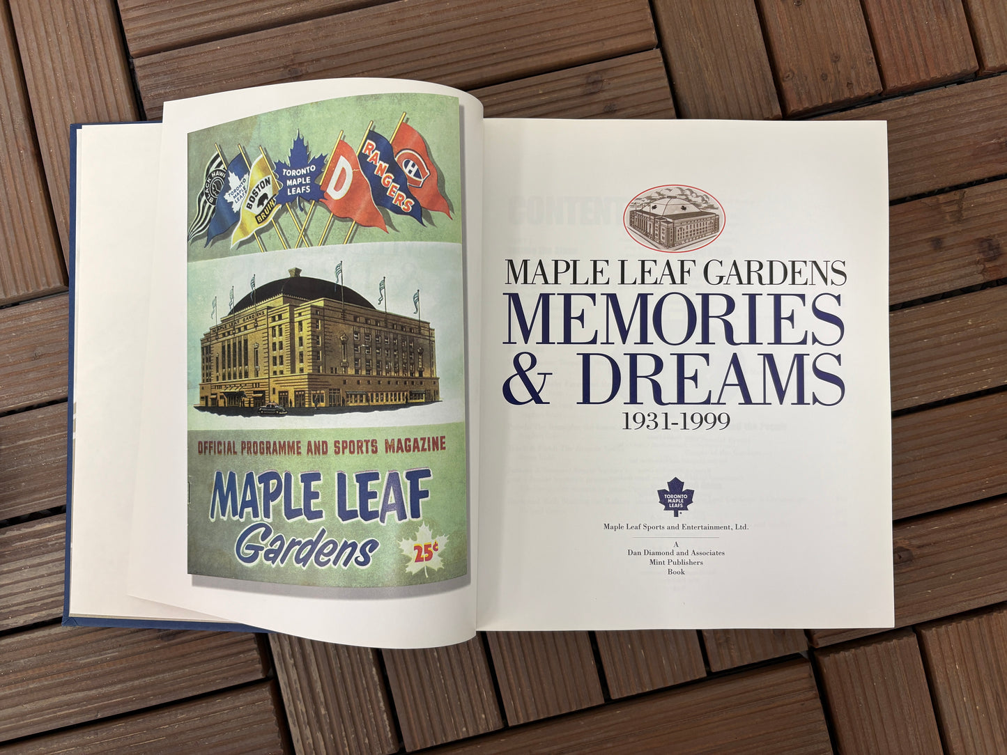 Toronto Maple Leafs: Maple Leaf Gardens Memories & Dreams 1931-1999 Coffee Table Book