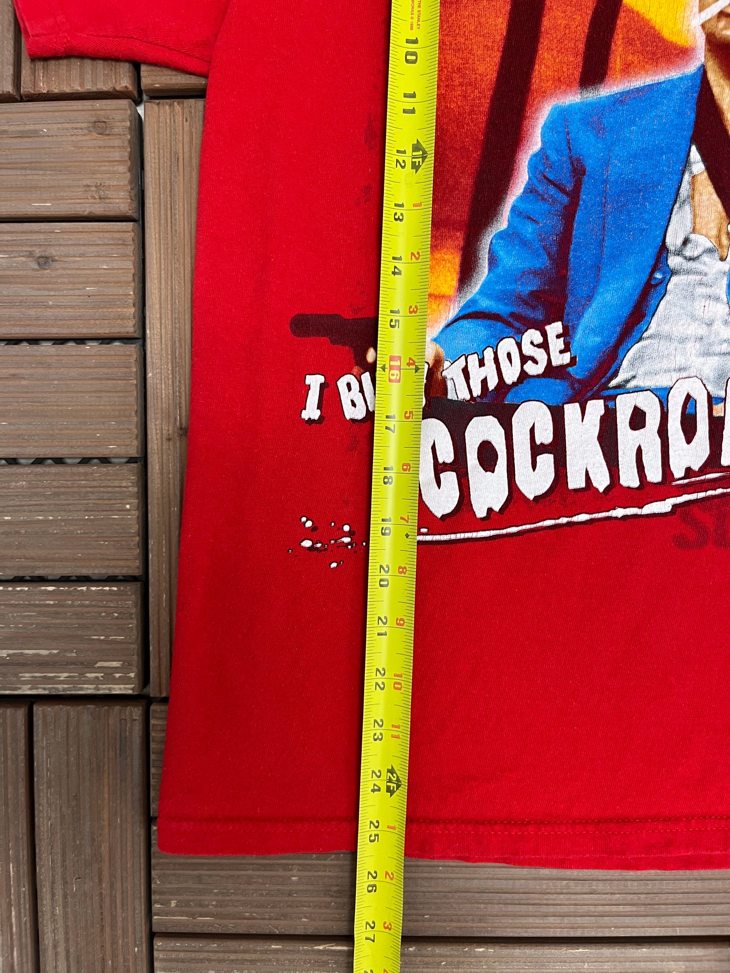 Scarface I Bury Those Cockroaches Graphic Tee | Size Medium | Vintage 2000s Promotional Red T-Shirt |