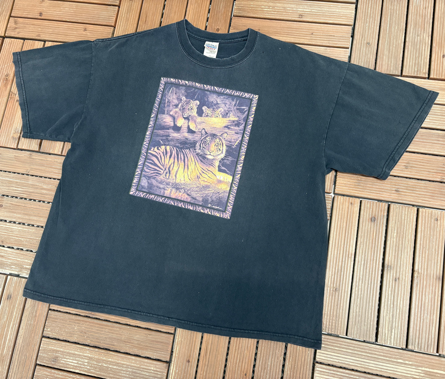 Tiger & Cubs Graphic Tee | Size XX-Large | Vintage 2000s Promotional Black T-Shirt |