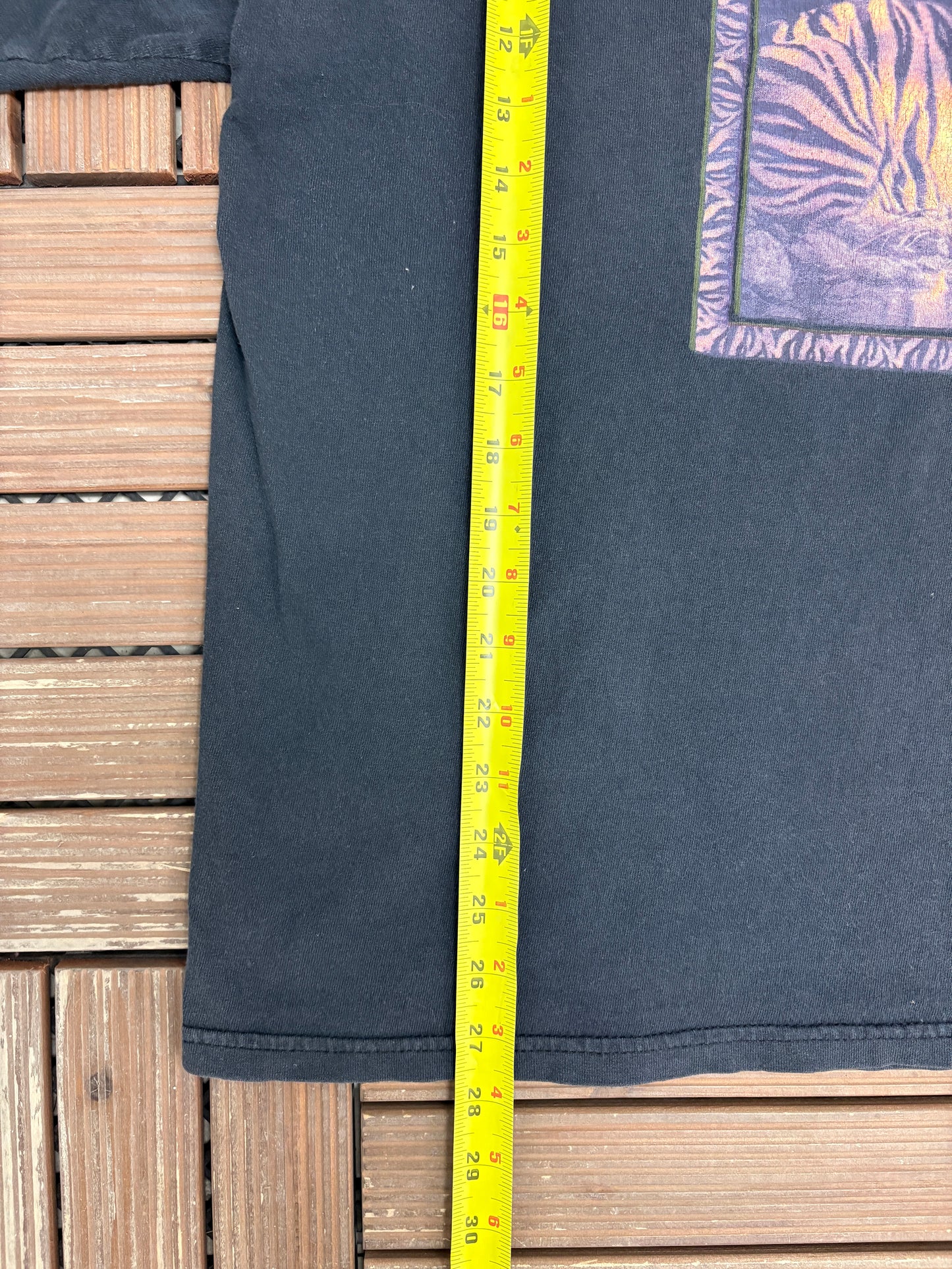 Tiger & Cubs Graphic Tee | Size XX-Large | Vintage 2000s Promotional Black T-Shirt |