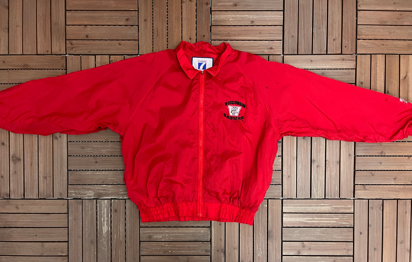 Wisconsin Badgers Graphic Windbreaker Jacket | Size X-Large | Vintage 1990s College Red Jacket |
