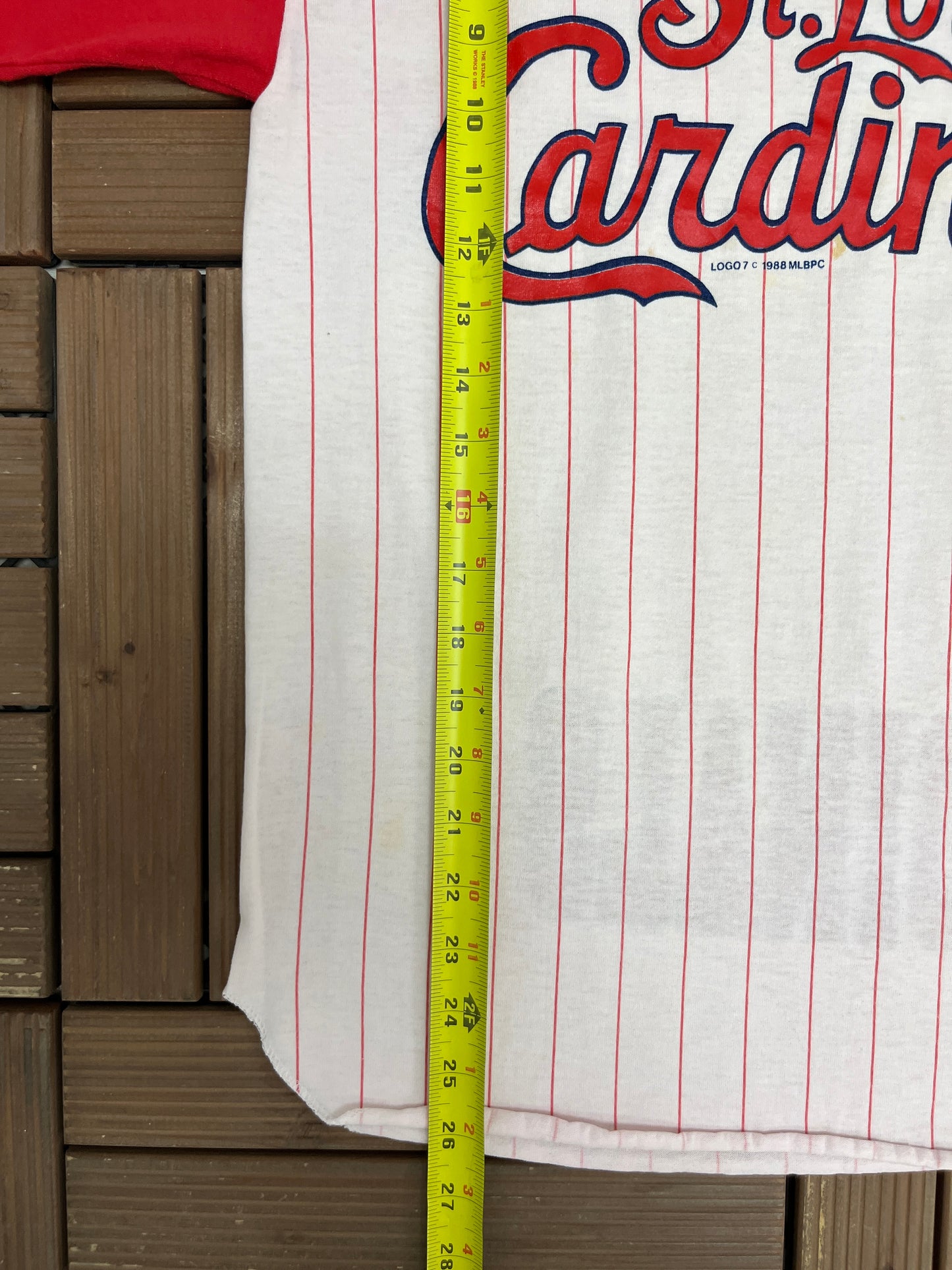 St. Louis Cardinals Graphic Tee | Size Large | Vintage 1980s Logo 7 MLB Baseball White T-Shirt |