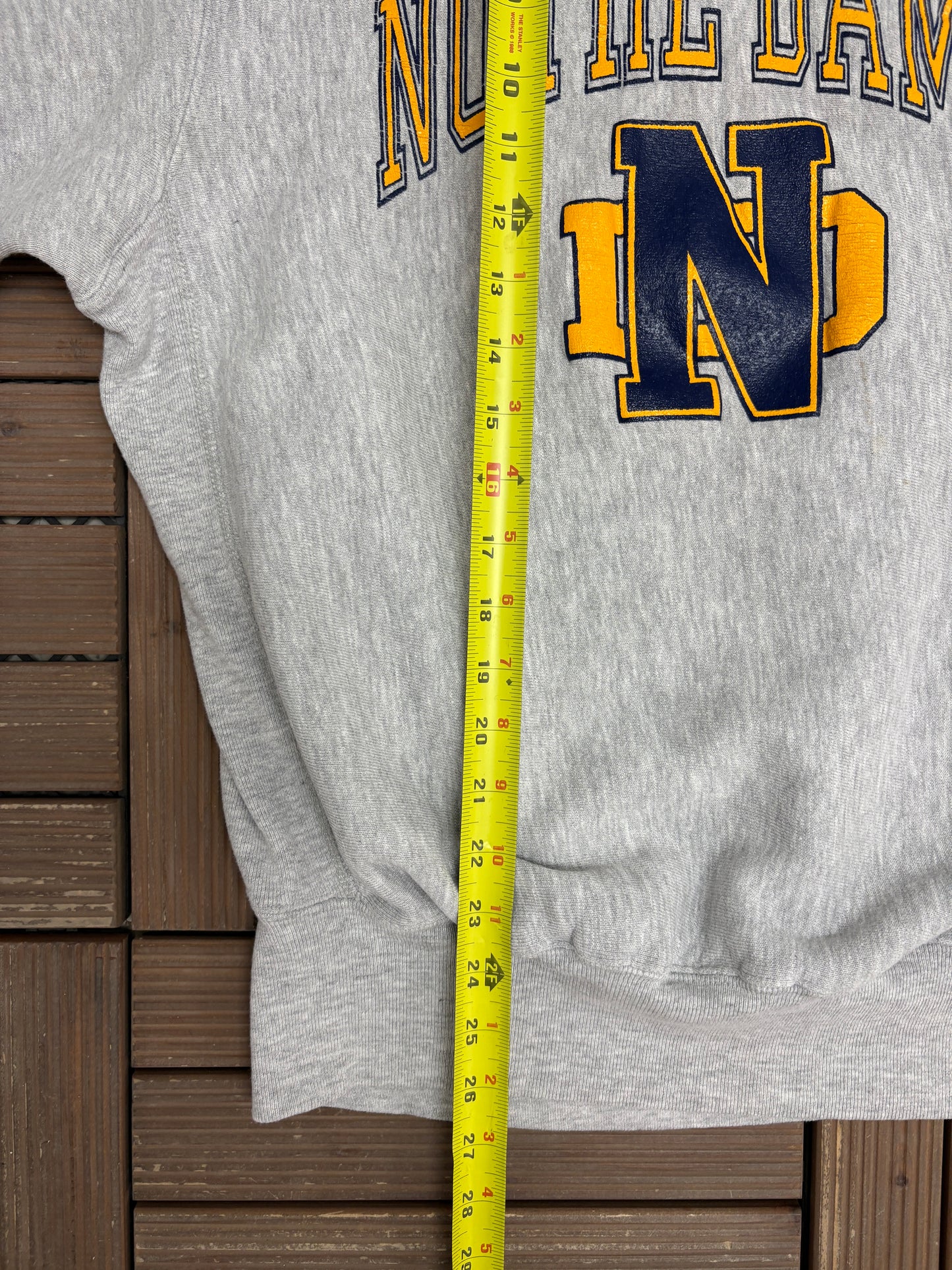 Notre Dame Fighting Irish Graphic Crewneck | Size X-Large | Vintage 1990s Reverse Weave College Grey Sweater |