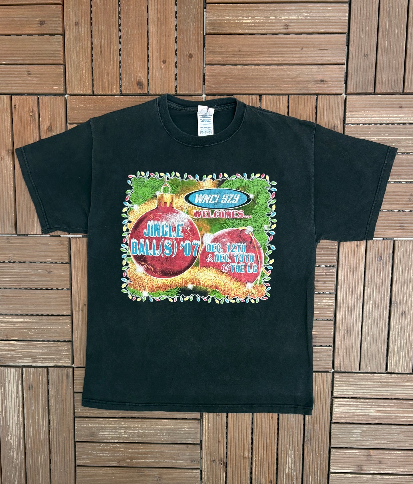 WNCI 97.9 Jingle Ball(s) '07 Graphic Tee | Size Large | Vintage 2000s Radio Promotional Black T-Shirt |