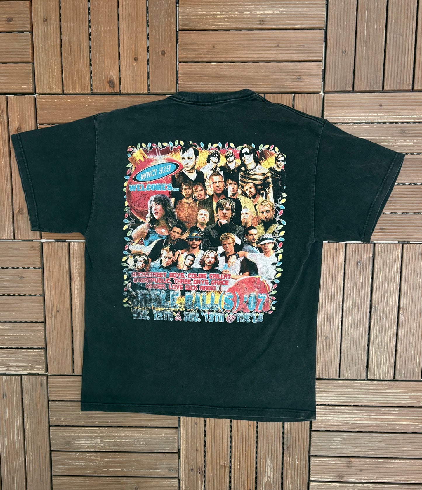 WNCI 97.9 Jingle Ball(s) '07 Graphic Tee | Size Large | Vintage 2000s Radio Promotional Black T-Shirt |