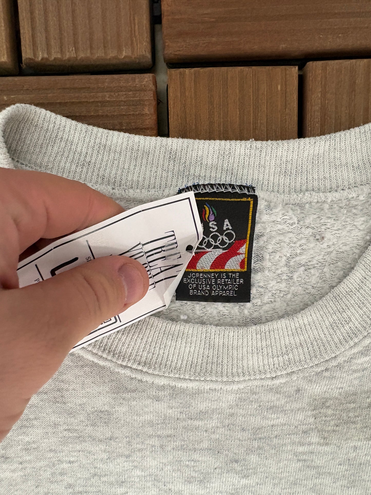 Atlanta Olympics '96 Graphic Crewneck | Size Large | Vintage 1990s Olympics Promotional Grey Sweater |