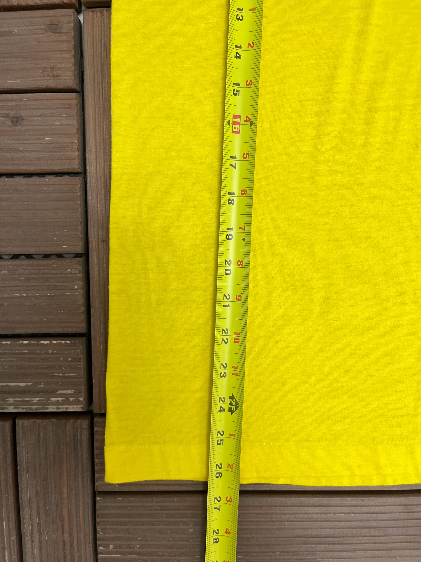 Los Angeles Summer Olympics 1984 Graphic Tee | Size Large | Vintage 1980s Yellow Single Stitch T-Shirt |