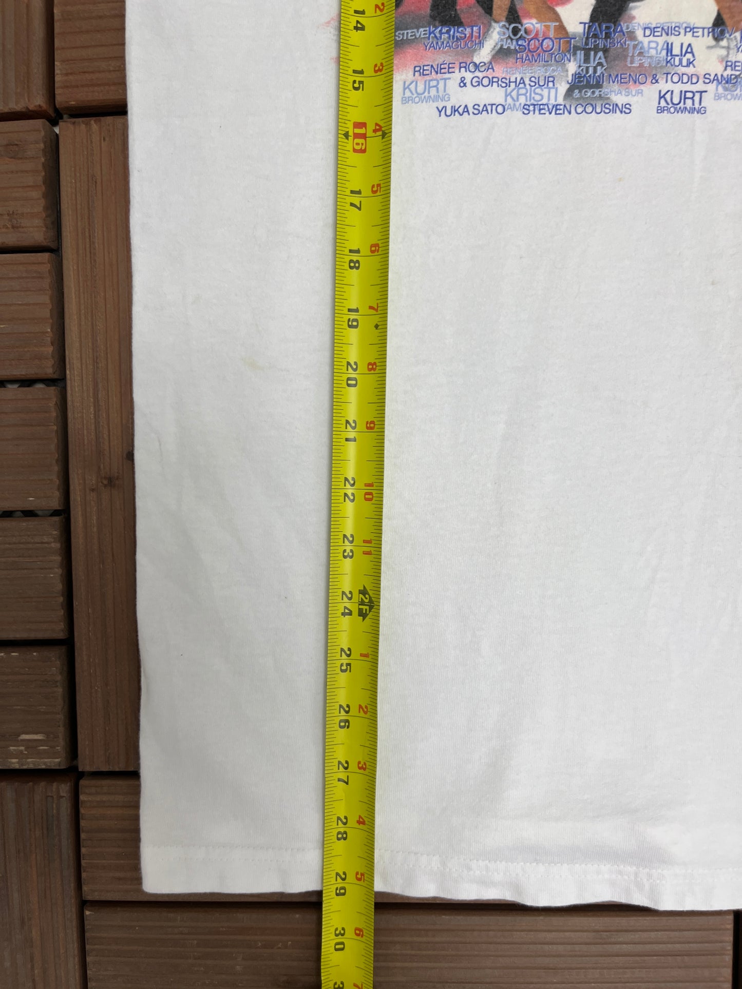 Stars On Ice 2001 Graphic Tee | Size Large | Vintage 2000s Television Promotional White T-Shirt |