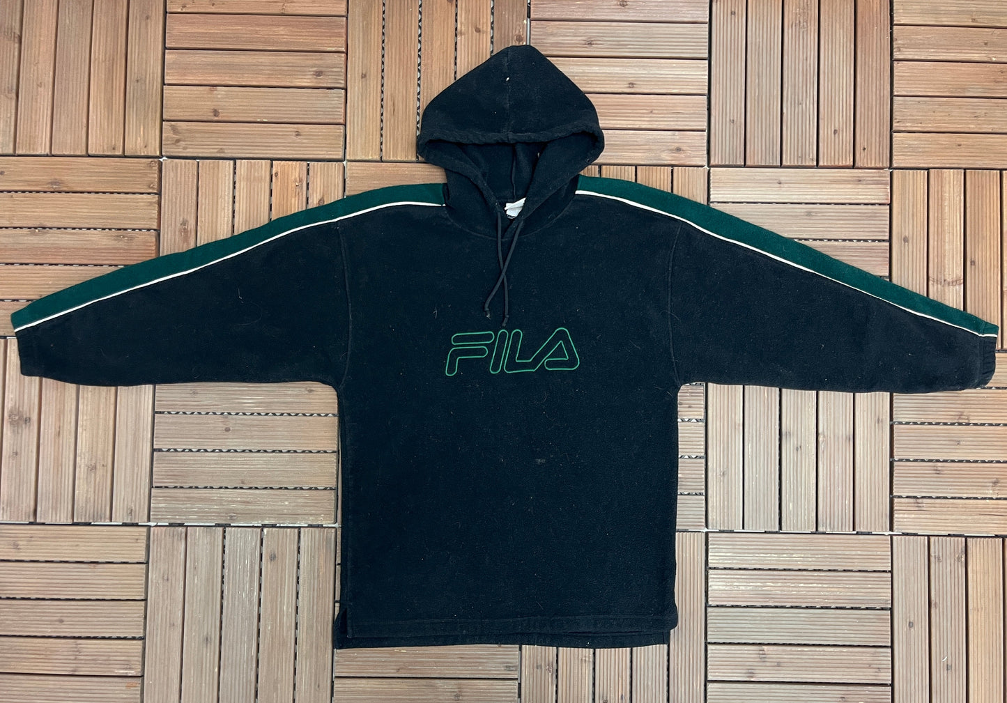 FILA Stitched Graphic Fleece Sweater | Size Large | Vintage 2000s Branded Black Sweater |