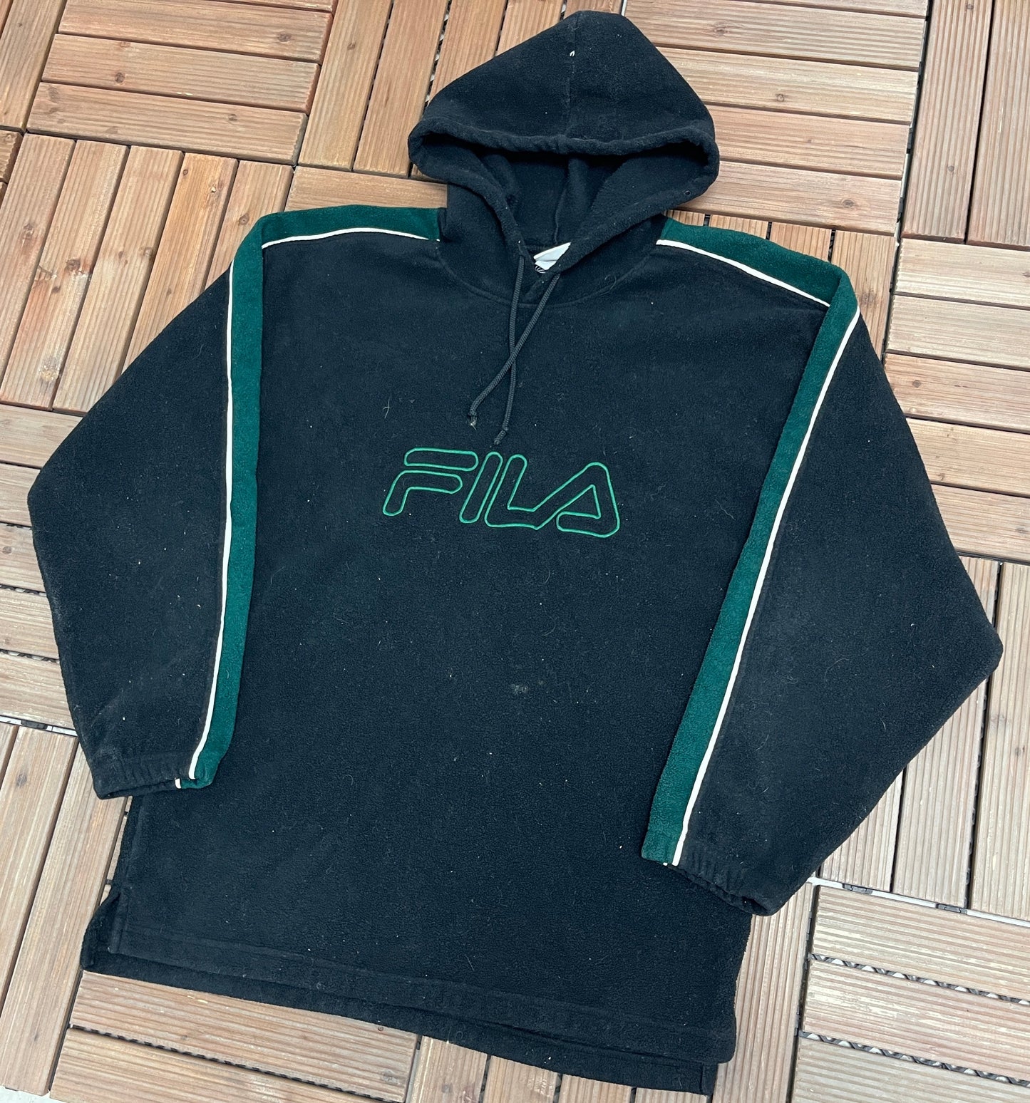 FILA Stitched Graphic Fleece Sweater | Size Large | Vintage 2000s Branded Black Sweater |