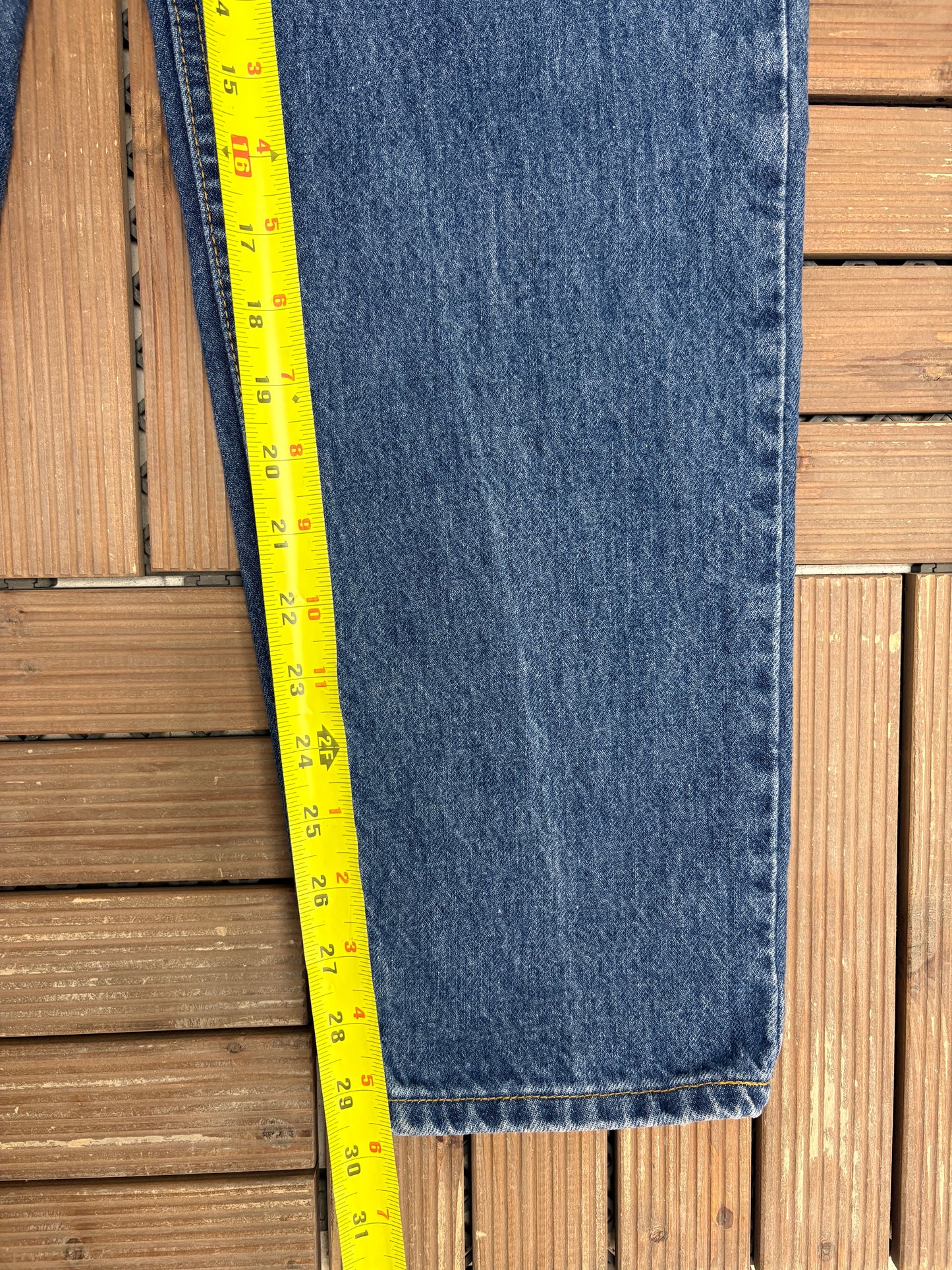 Levi Strauss & Co 550 Relaxed Fit Blue Denim Jeans | Size 32 x 30 | Vintage 2000s Levi's Blue Jeans |