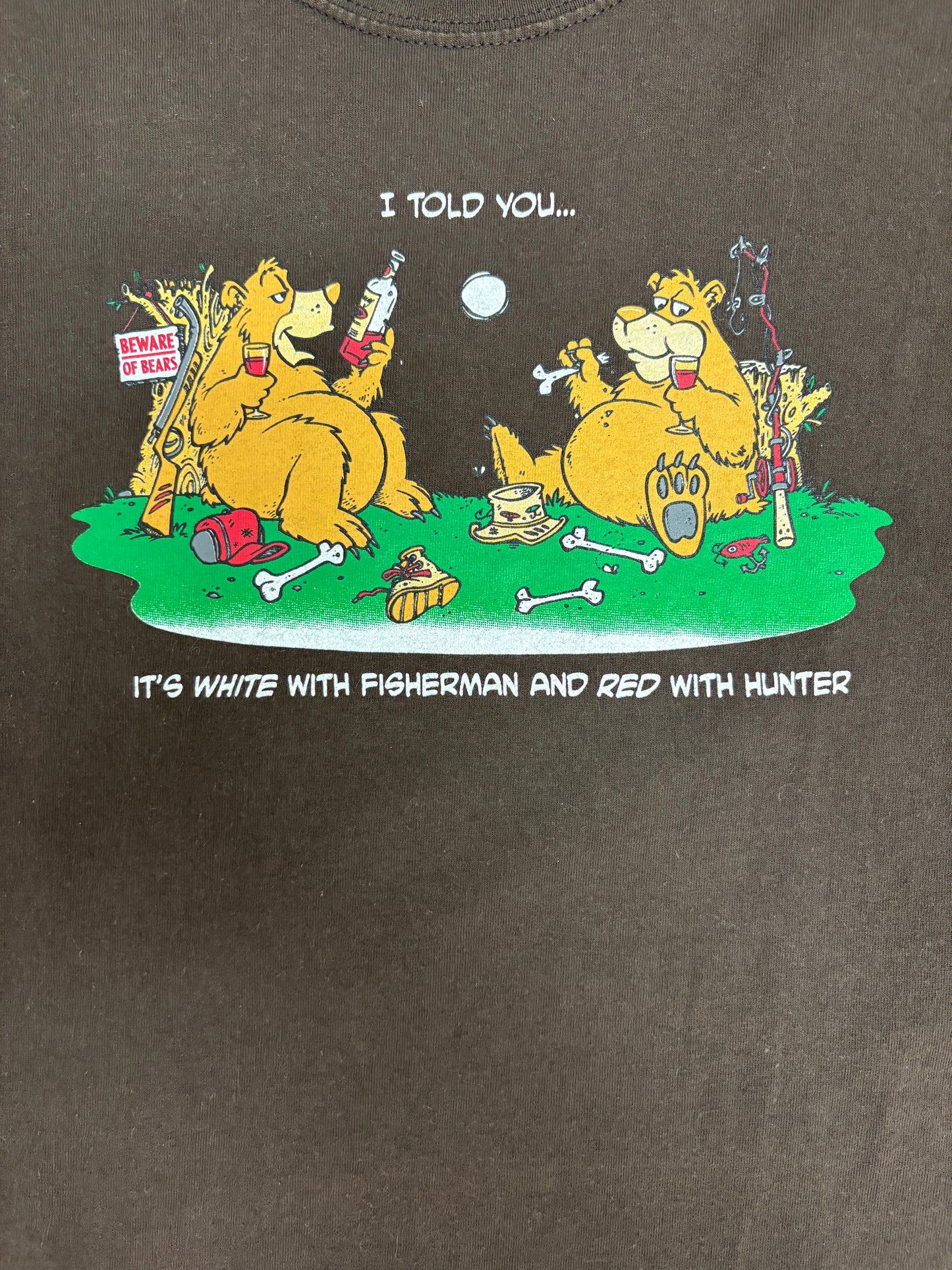 I Told You It's White With Fisherman And Red With Hunter Graphic Tee | Size Large | Vintage 2000s Funny Brown T-Shirt |