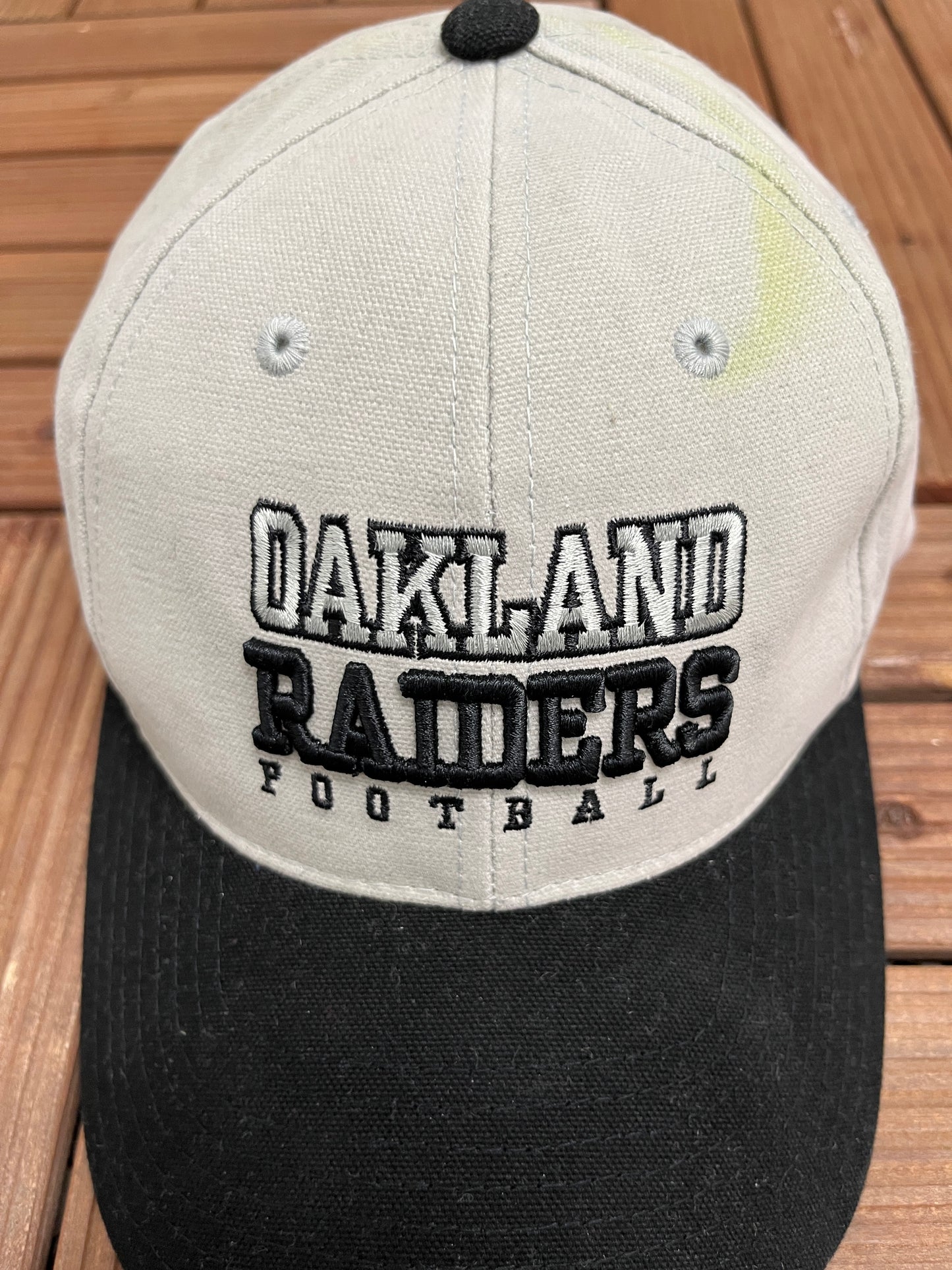 Oakland Raiders Football Embroidered Graphic Hat | Strap Back | Vintage 2000s NFL Football Grey Cap |