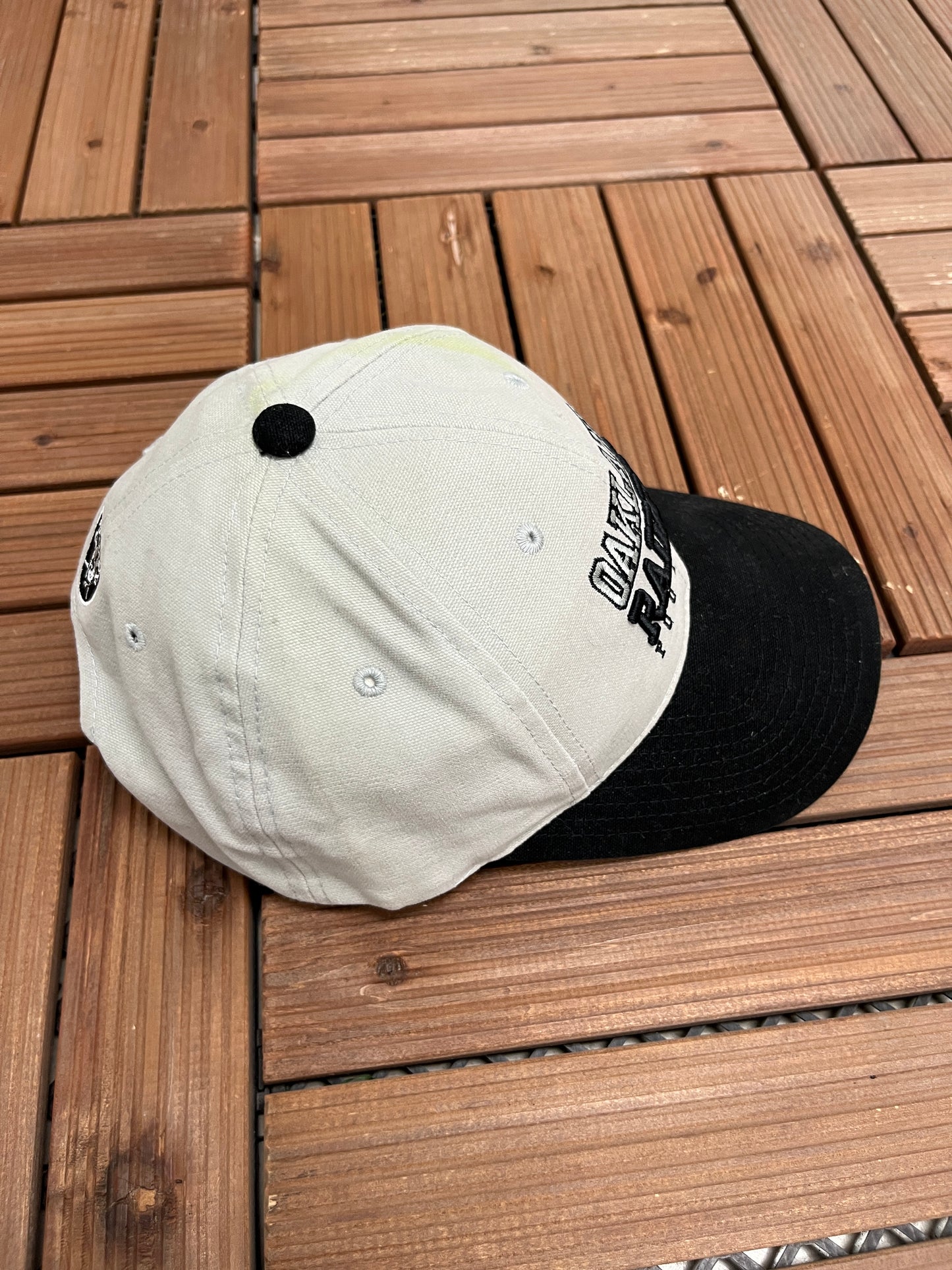 Oakland Raiders Football Embroidered Graphic Hat | Strap Back | Vintage 2000s NFL Football Grey Cap |