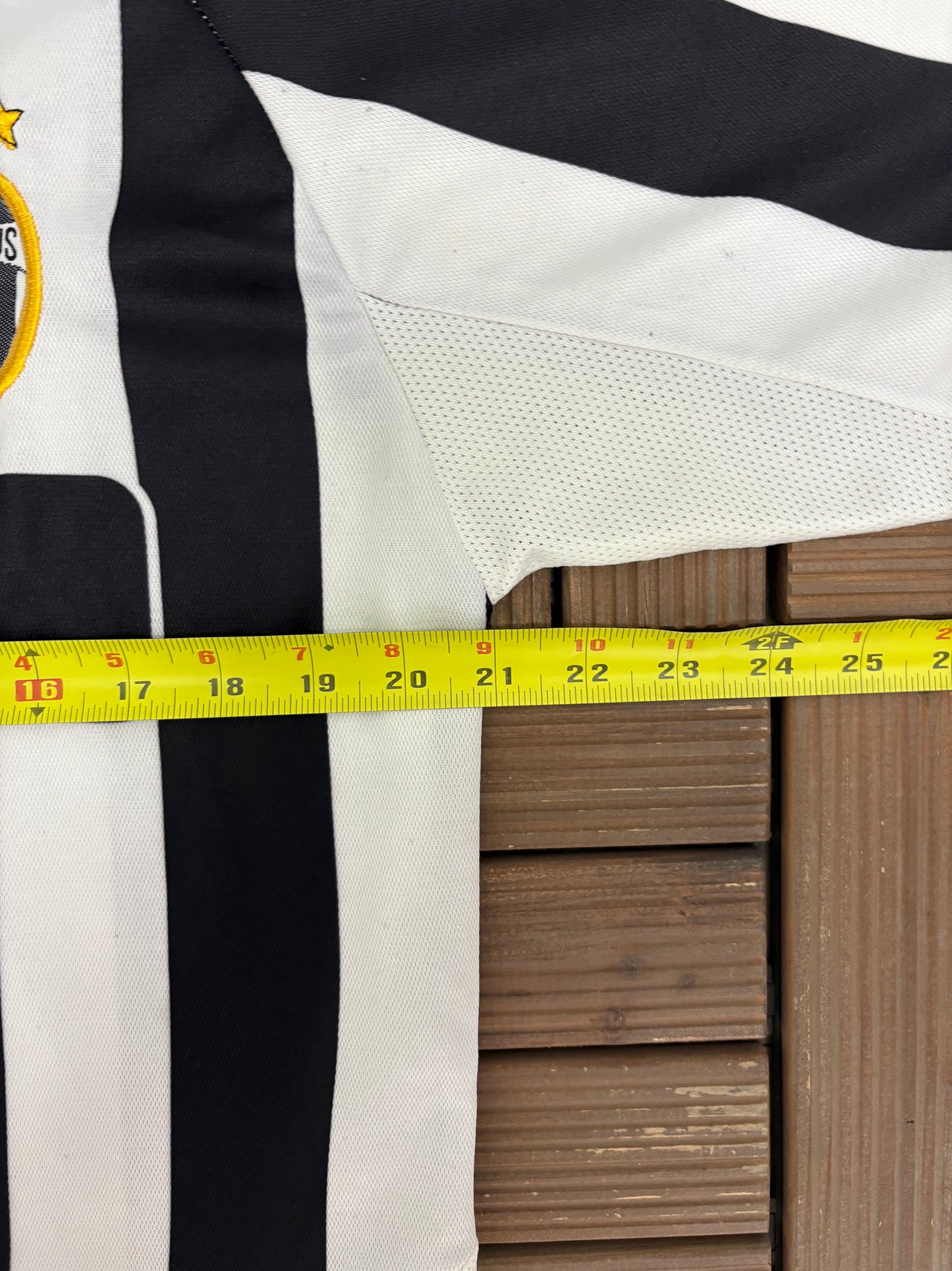 Juventus FC Home Kit | Size X-Large | Vintage 2000s White Soccer Jersey |
