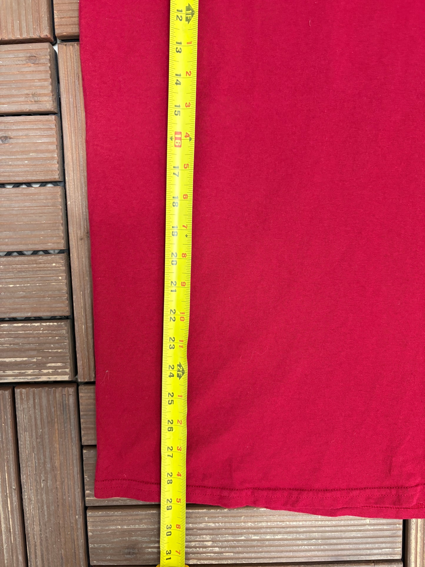 Alabama Crimson Tide Legendary Graphic Tee | Size Large | Vintage 2000s College Football Red T-Shirt |