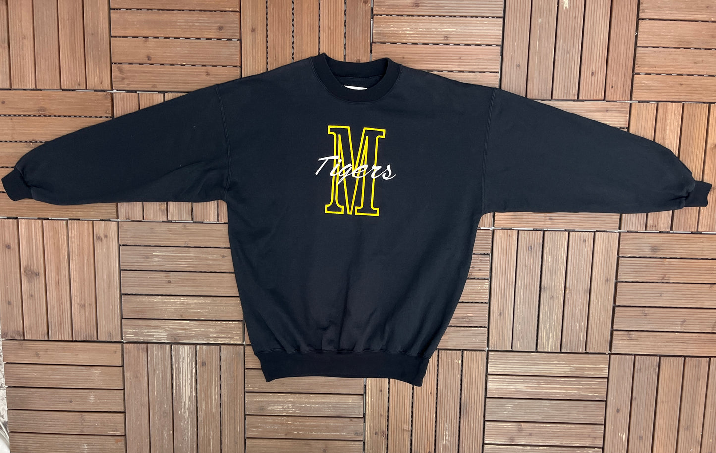 Missouri Tigers Embroidered Graphic Crewneck | Size X-Large | Vintage 1990s College Black Sweater |