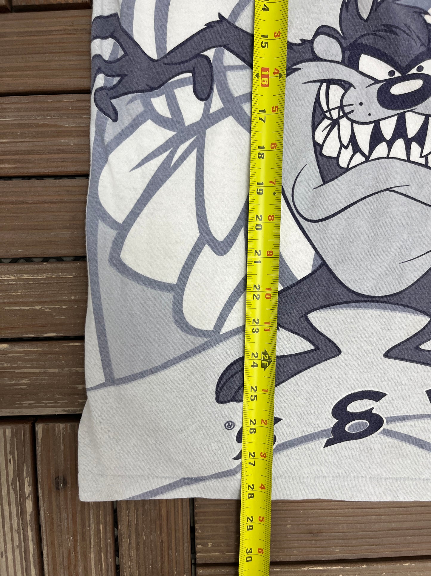 Taz Six Flags Graphic Tee | Size L/XL | Vintage 1990s Looney Tunes Cartoon White T-Shirt |
