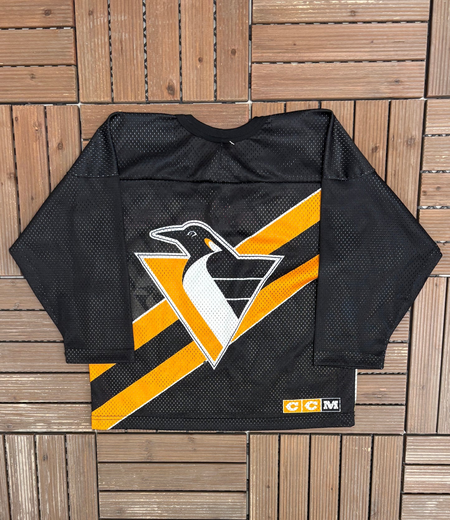 Pittsburgh Penguins Hockey Jersey | Size Youth Small/Medium | Vintage 1990s Black Hockey CCM Jersey |