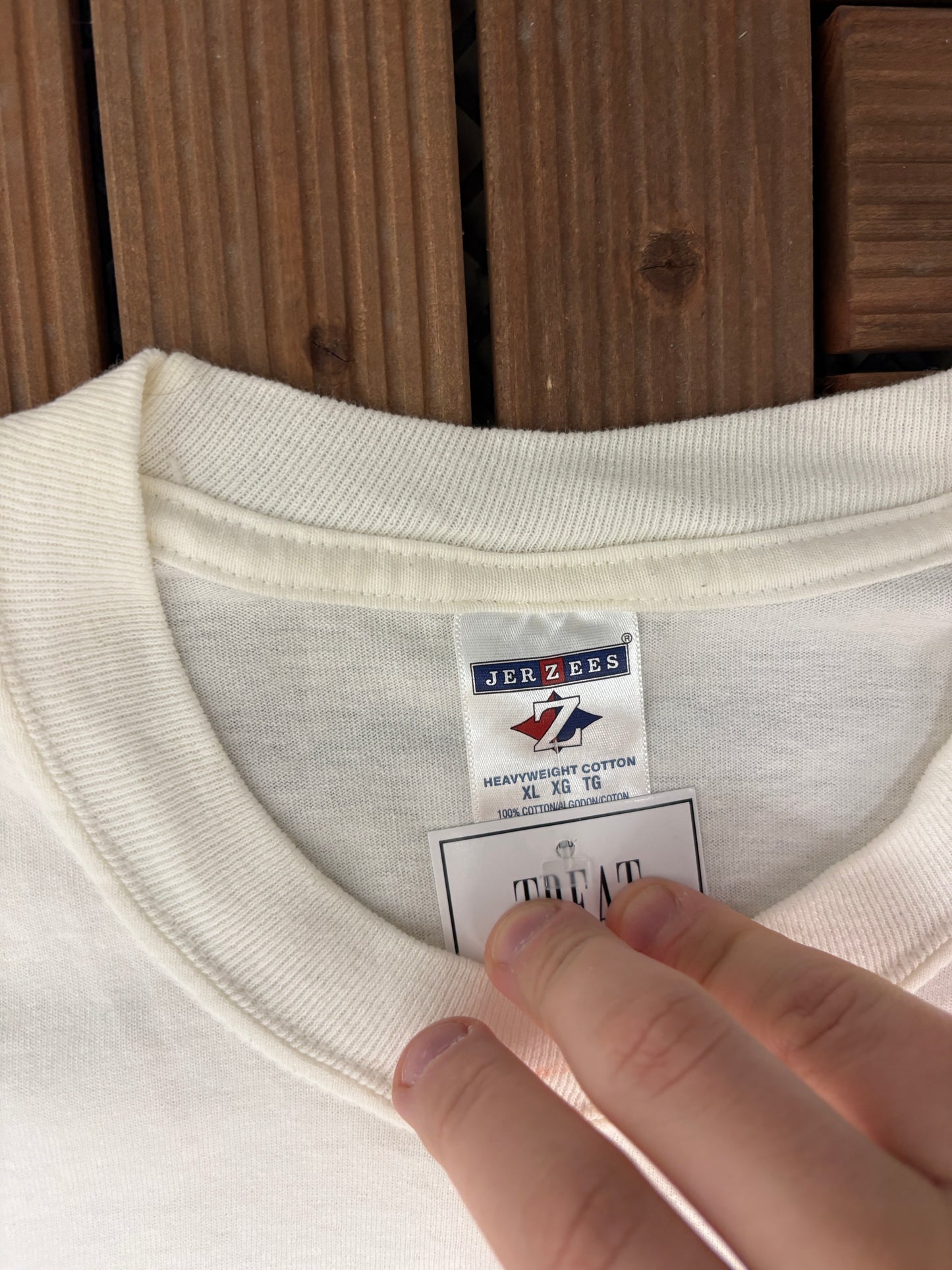 Miller High Life Beer Graphic Tee | Size X-Large | Vintage 2000s White Alcohol Promotional T-Shirt |