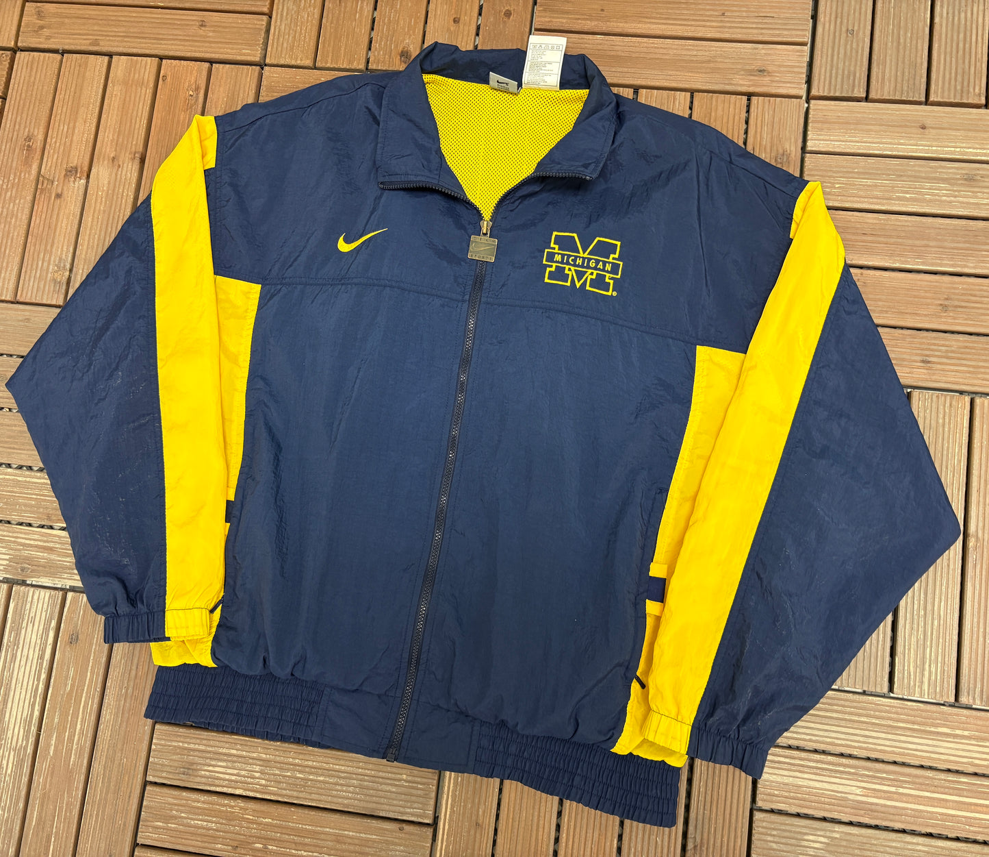 Michigan Wolverines Track Nike Graphic Windbreaker | Size X-Large | Vintage 1990s College Windbreaker Coat |