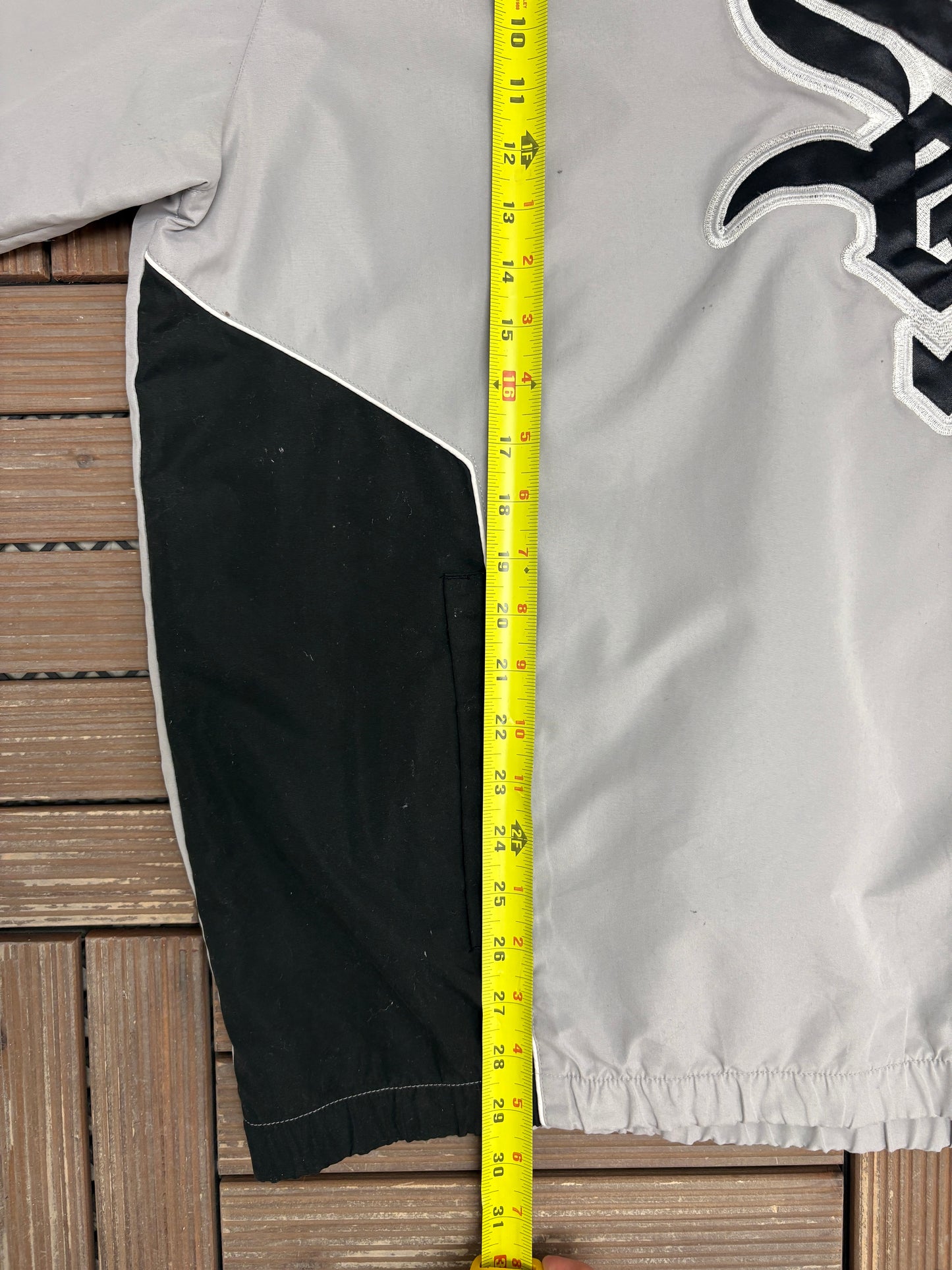 Chicago White Sox Stitched Graphic Windbreaker | Size X-Large | Vintage 1990s MLB Baseball Grey Jacket |