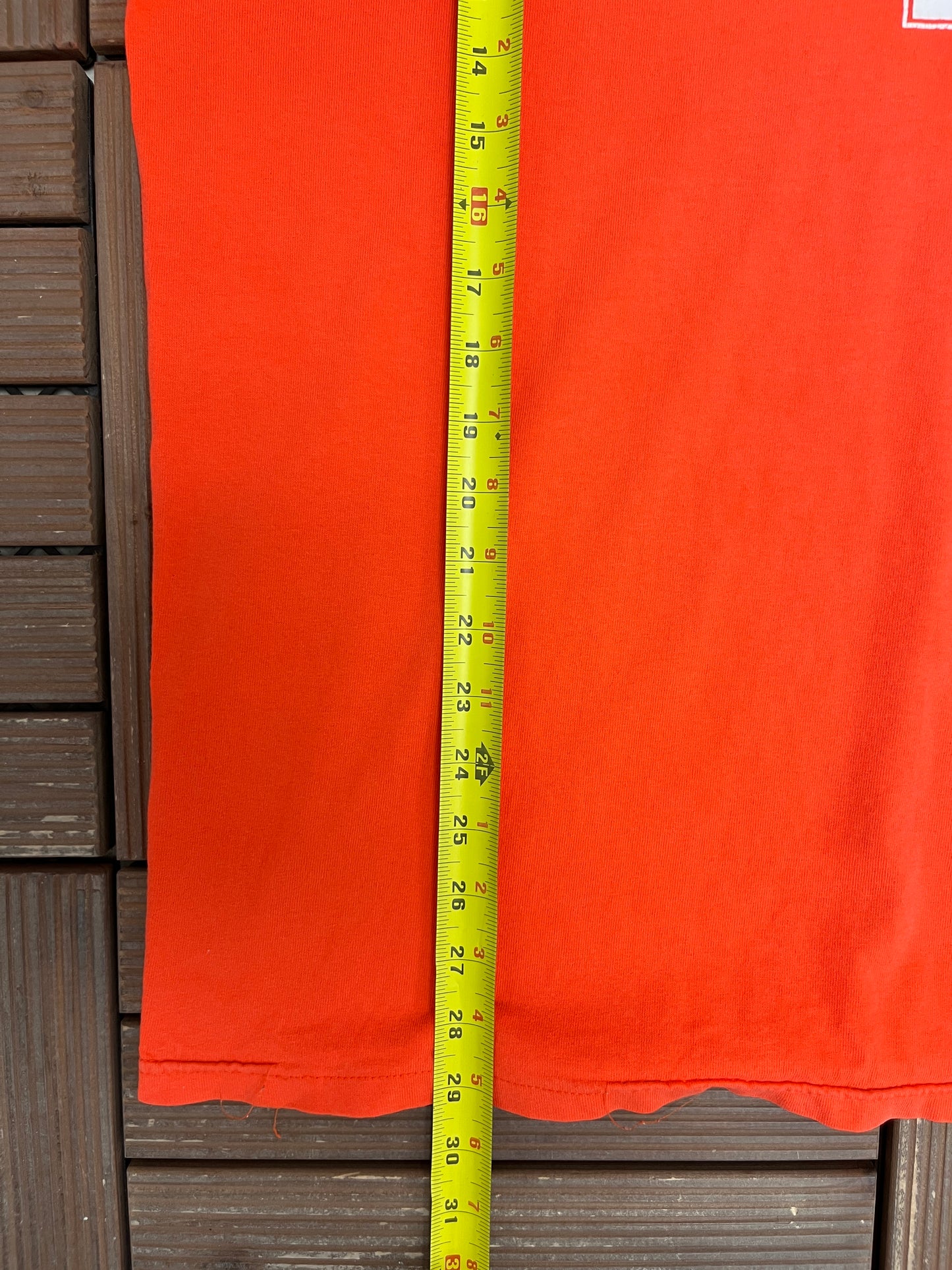 Tennessee Volunteers Spell Out Graphic Tee | Size X-Large | Vintage 2000s College Sports Orange T-Shirt |