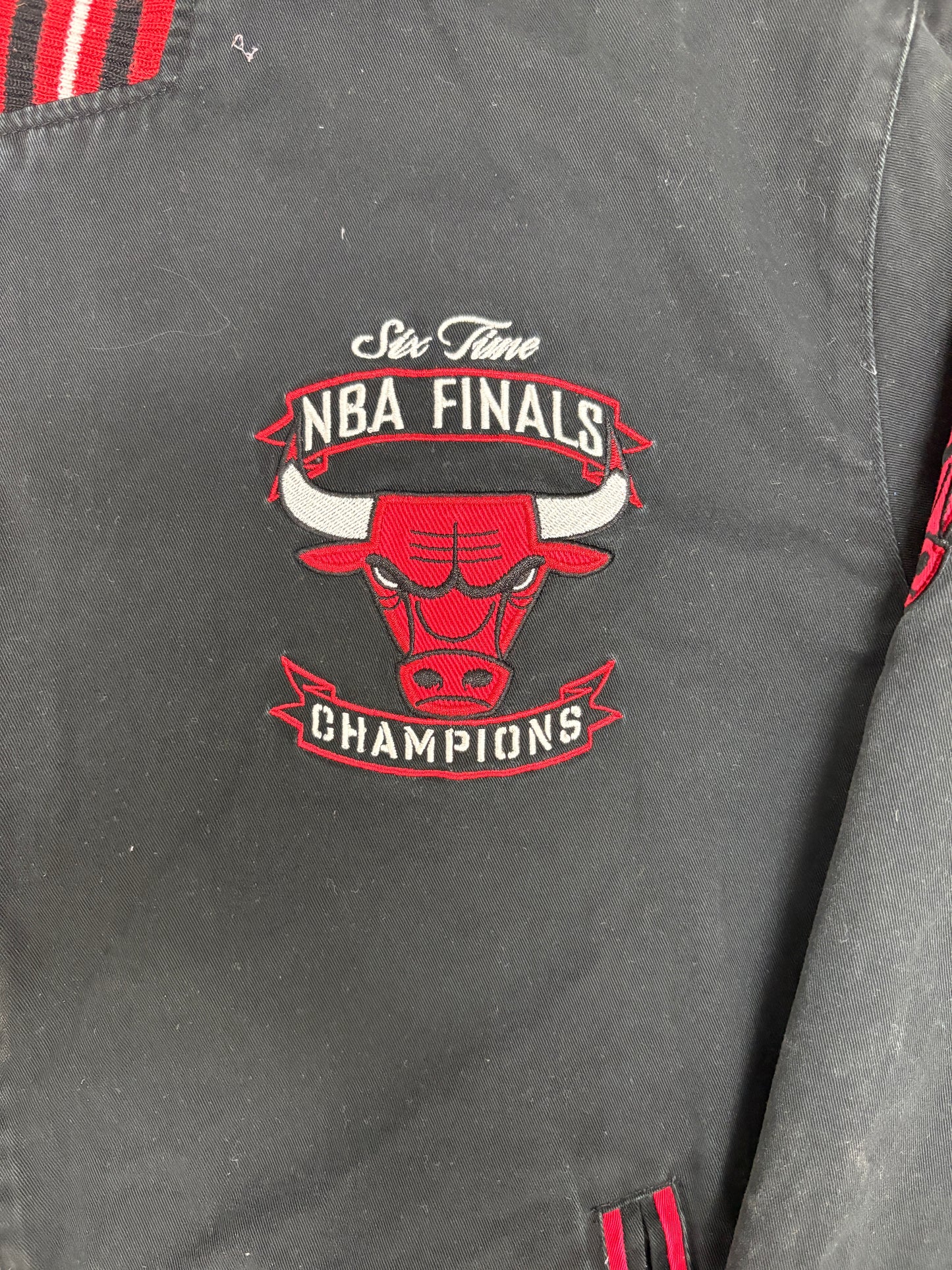 Chicago Bulls Champions Reversible Jacket | Size X-Large | Vintage 2000s NBA Basketball Black Jacket |