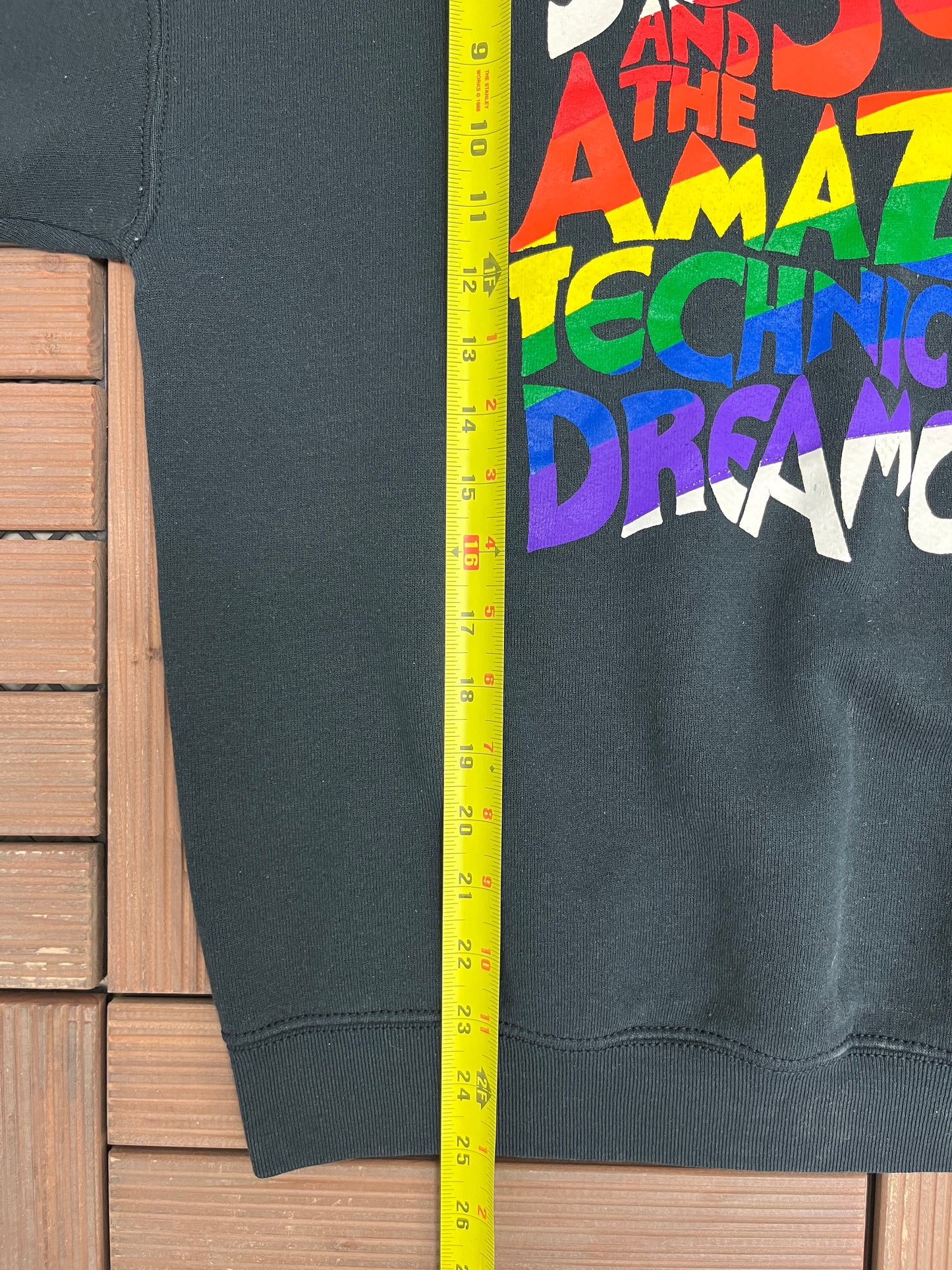 Joseph and the Amazing Technicolor Dreamcoat Graphic Crewneck | Size X-Large | Vintage 1990s Promotional Black Sweater |