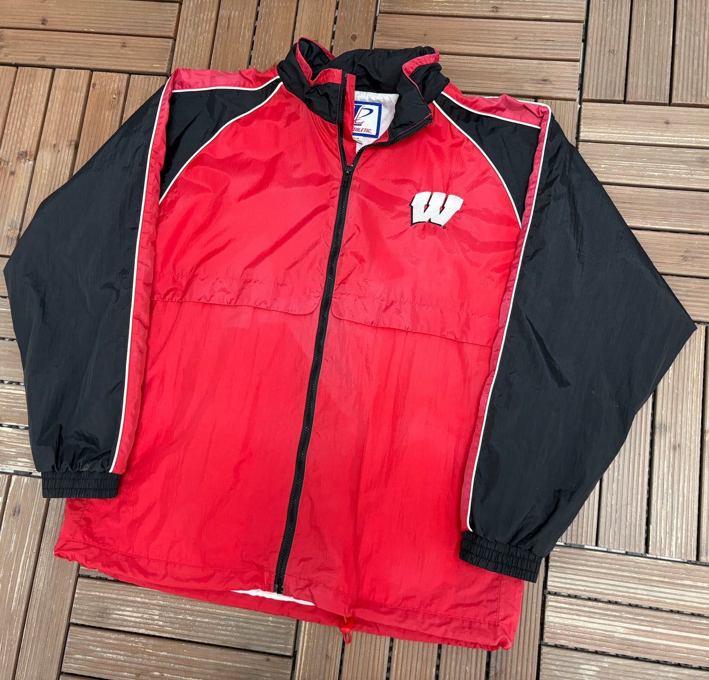 Wisconsin Badgers Graphic Windbreaker | Size Medium | Vintage 1990s College Red Jacket |