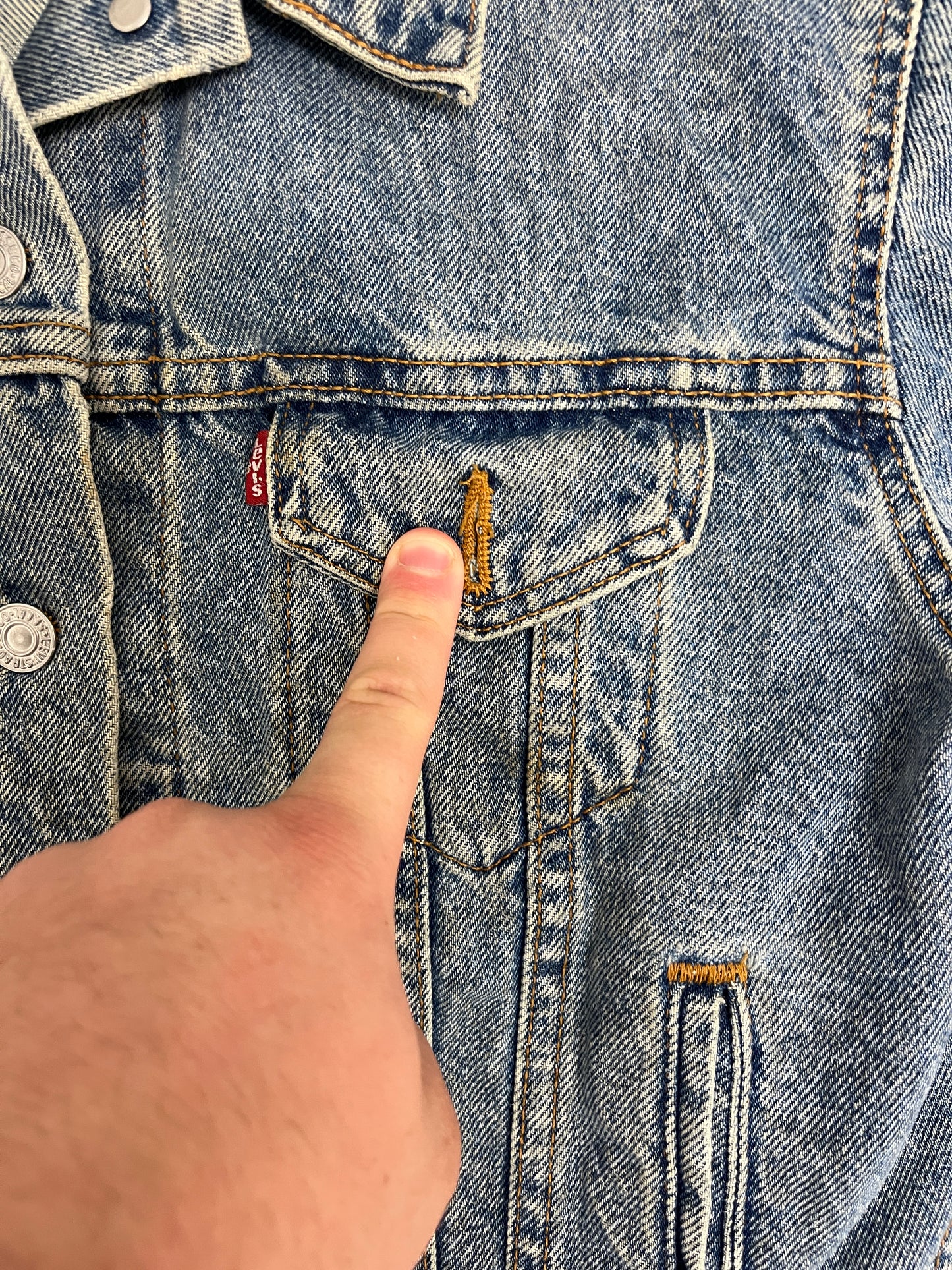 Levi Strauss & Co 77715-0220 Red Tab Denim Jacket | Size Small | Vintage 1990s Blue Jean Trucker Jacket | Made in USA |