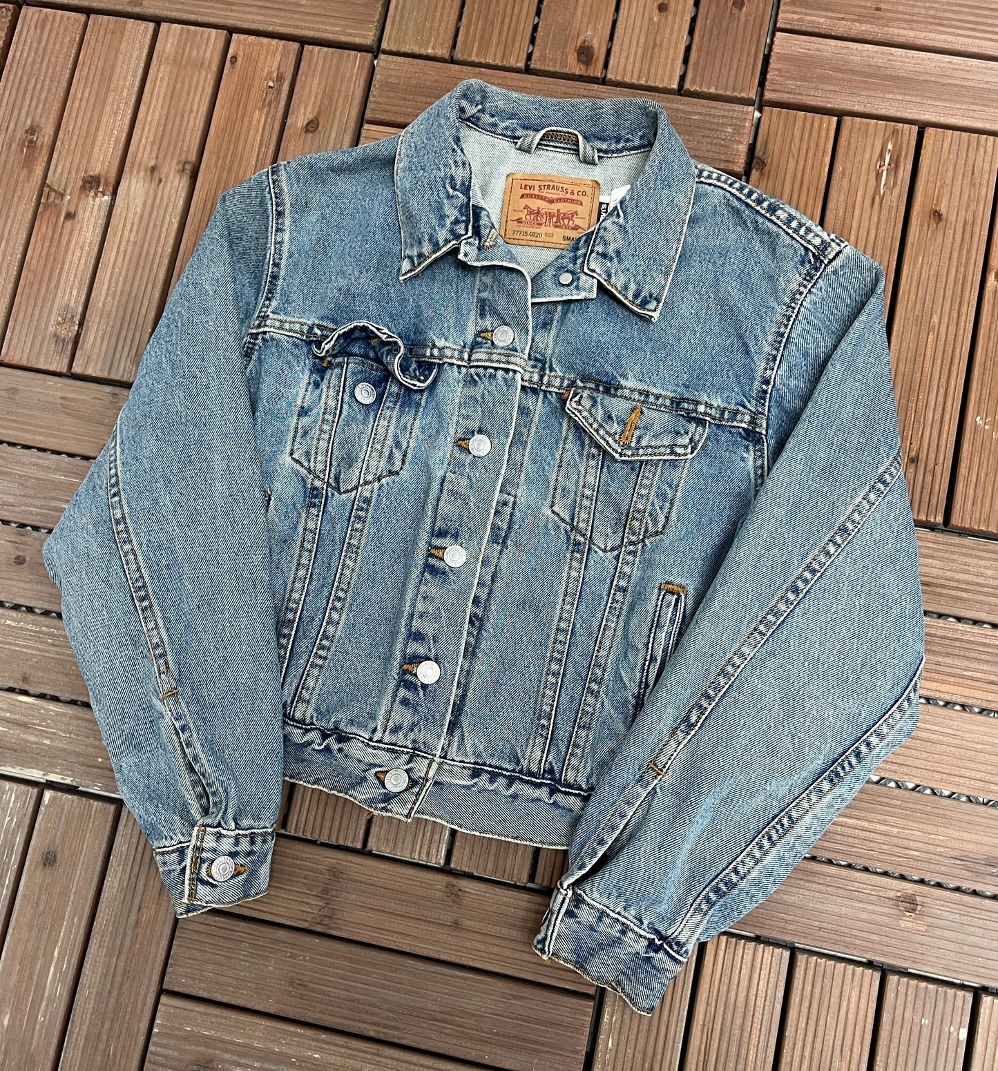 Levi Strauss & Co 77715-0220 Red Tab Denim Jacket | Size Small | Vintage 1990s Blue Jean Trucker Jacket | Made in USA |