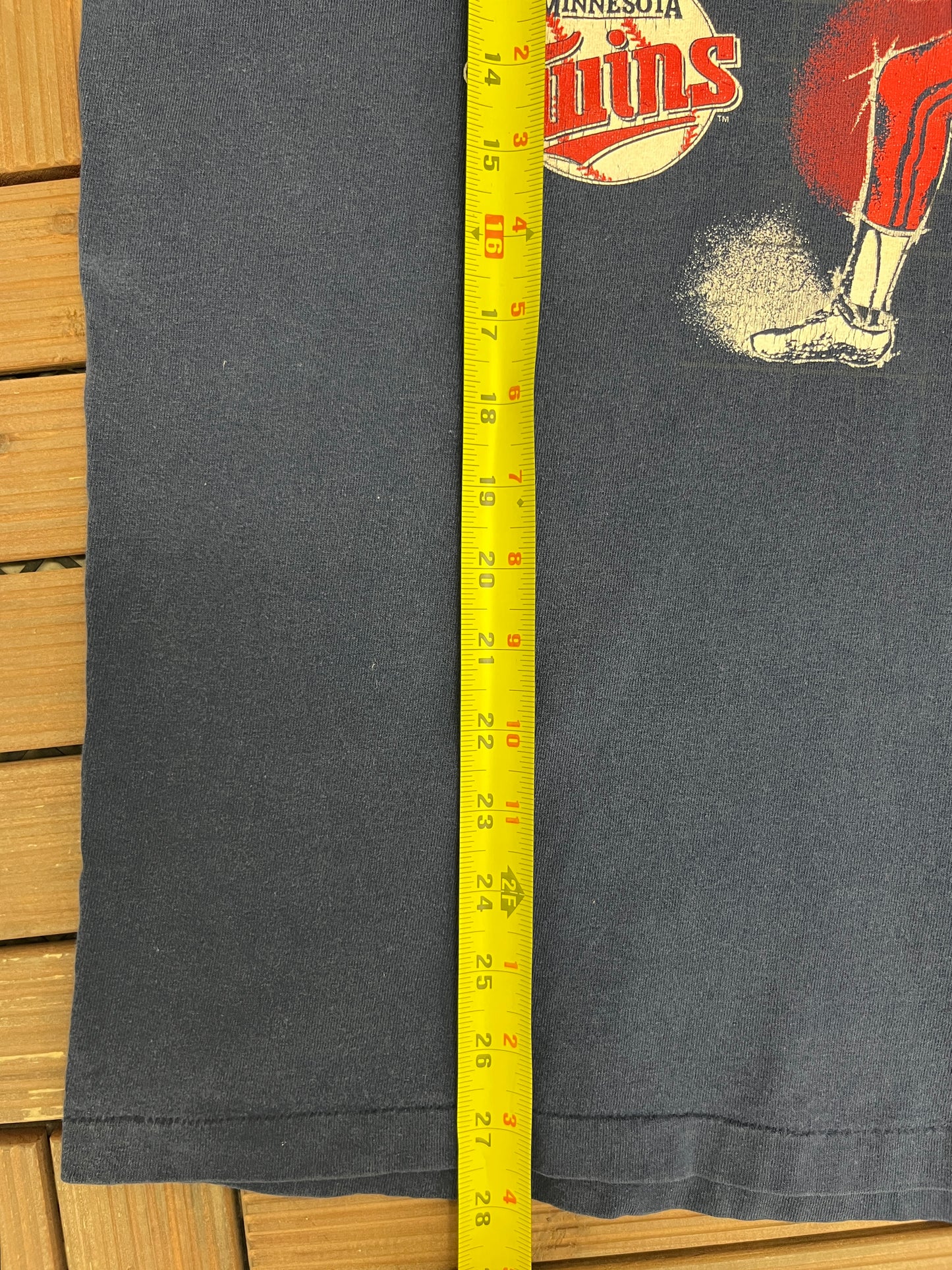 Minnesota Twins Graphic Tee | Size X-Large | Vintage 1990s MLB Baseball Blue T-Shirt |